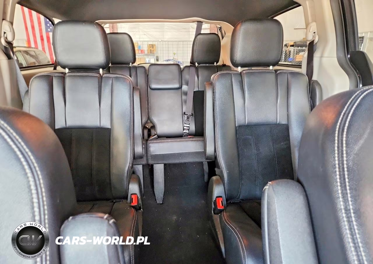 2018 Dodge Grand Caravan Sxt VIN:2C4RDGCG9JR207653 - 10