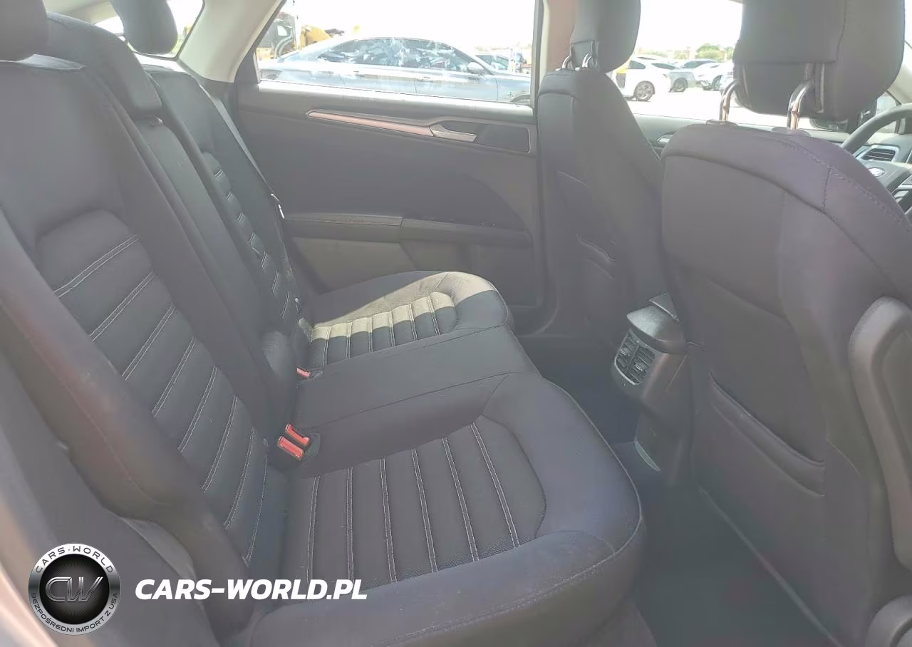 2014 Ford Fusion Se VIN:3FA6P0H70ER386942 - 10