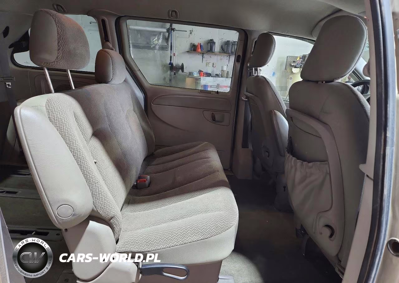 2007 Chrysler Town & Country Lx VIN:1A4GJ45R87B246460 - 11
