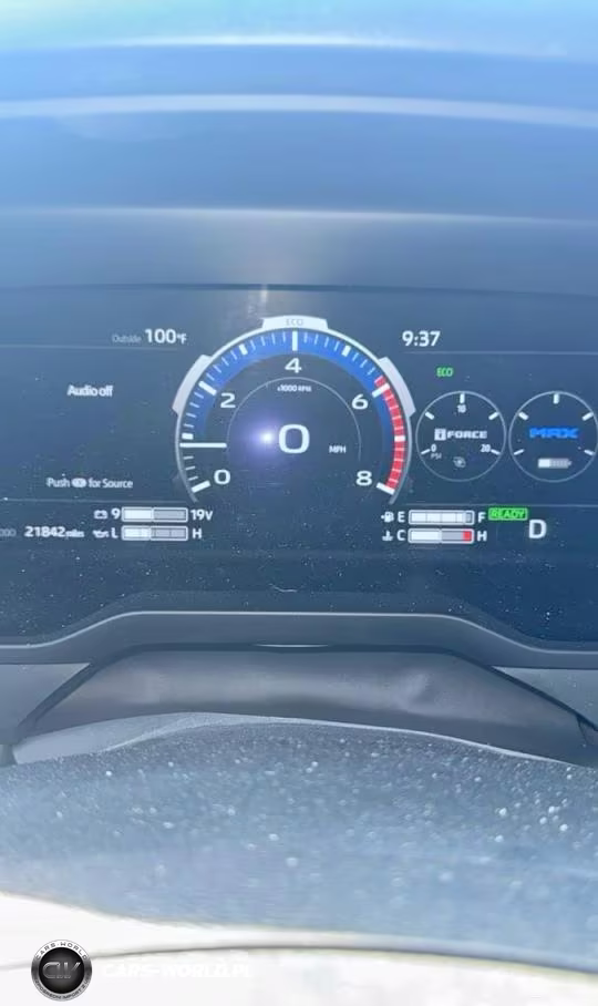 2023 Toyota Tundra Limited Hv VIN:5TFJC5DB2PX036925 - 8