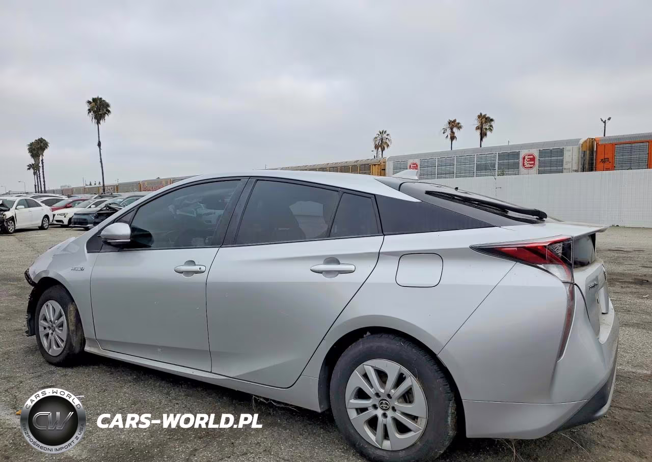 2017 Toyt Prius VIN:JTDKBRFU6H3034844 - 2
