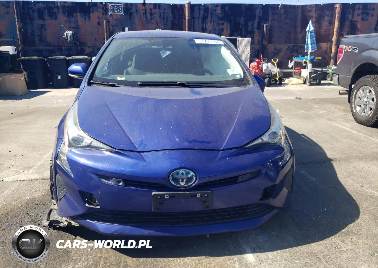2018 Toyota Prius Two VIN:JTDKBRFU2J3598111 - 5