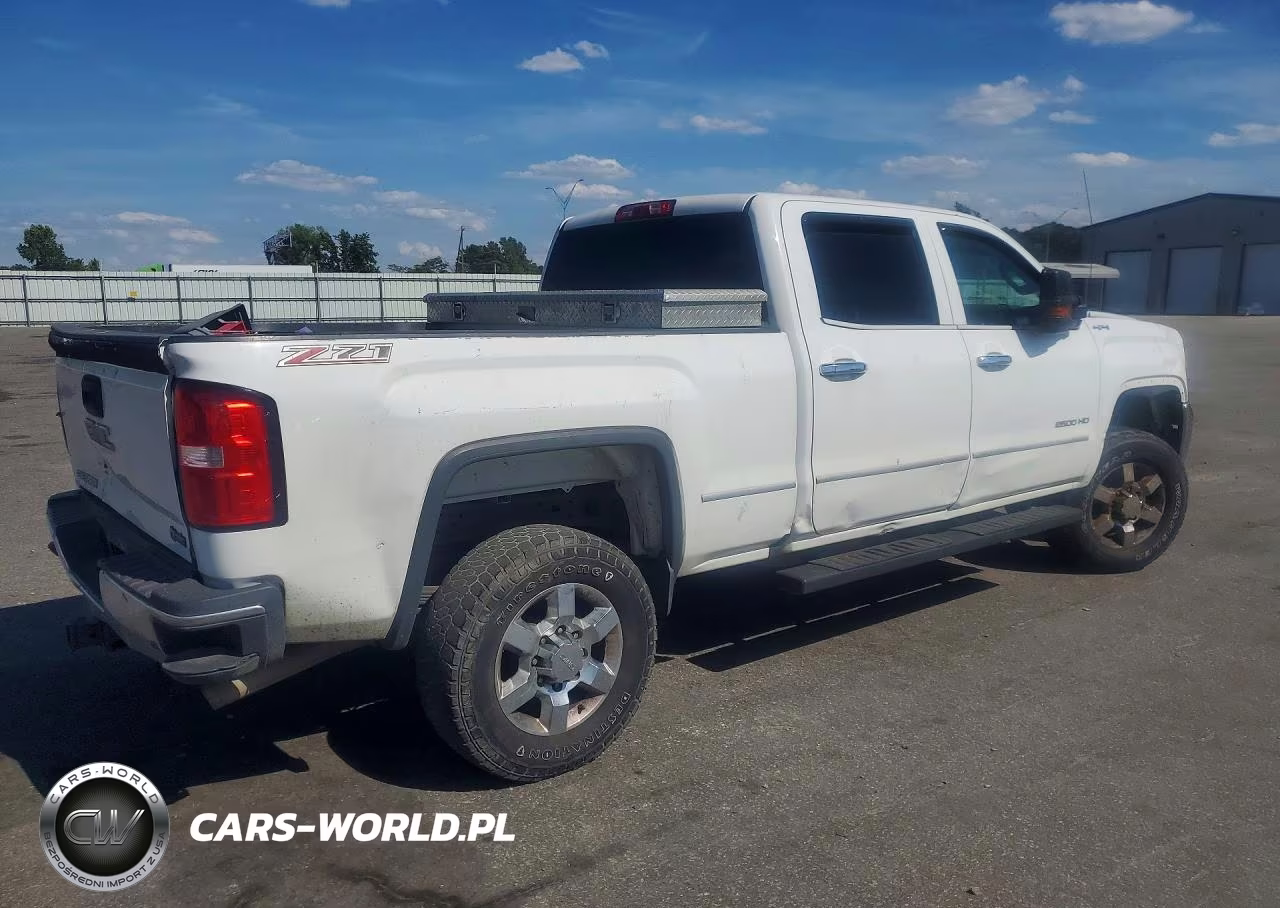 2016 GMC Sierra K2500 Heavy Duty VIN:1GT12REG4GF294955 - 3