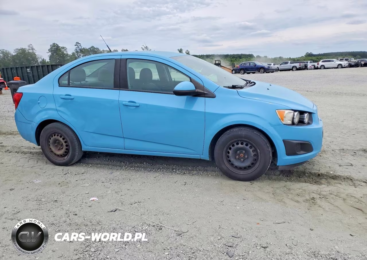 2014 Chevrolet Sonic Ls VIN:1G1JA5SG2E4159894 - 4
