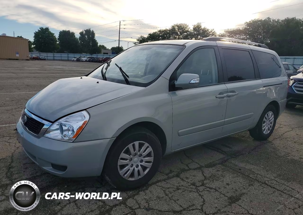 2012 Kia Sedona Lx