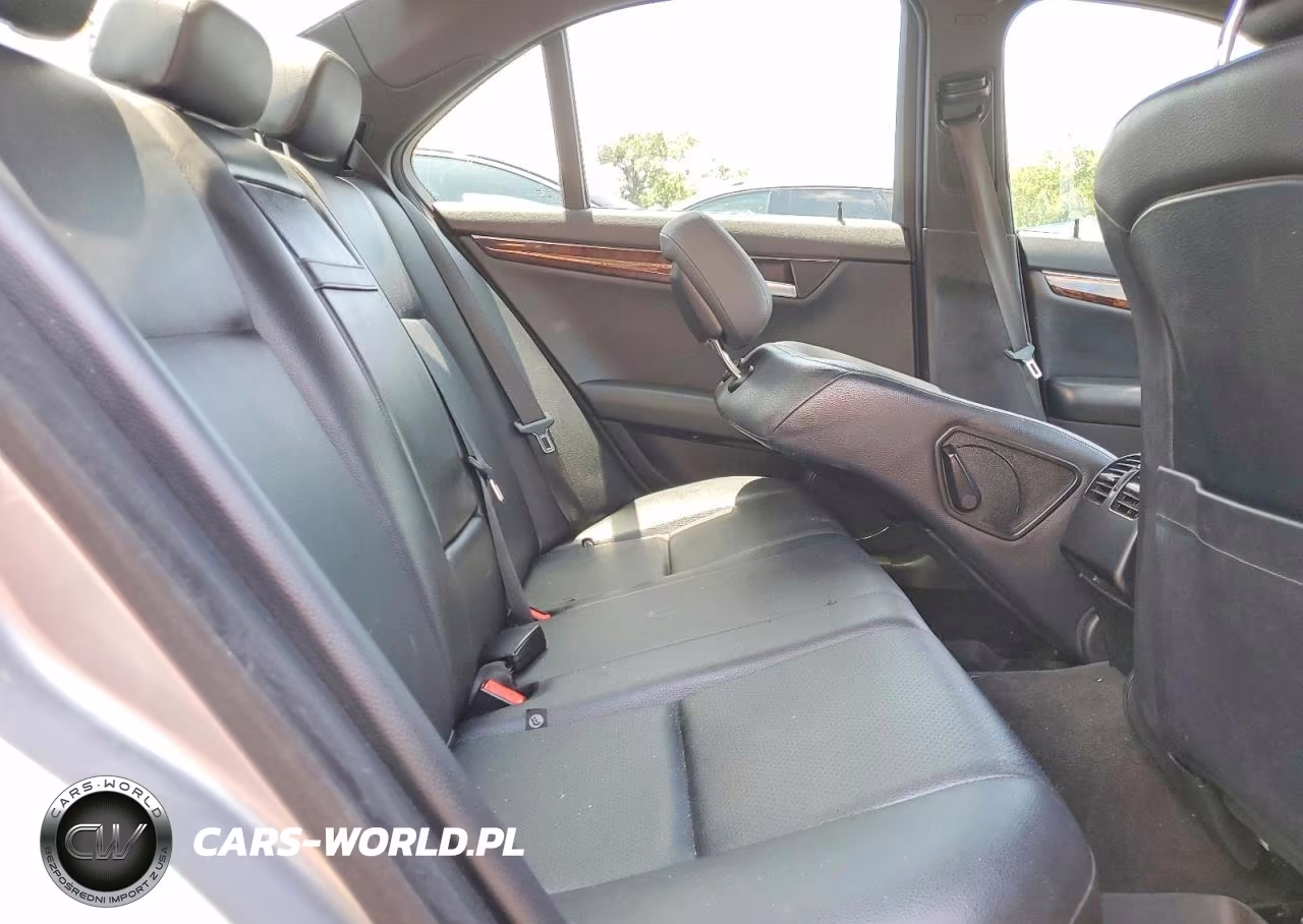 2013 Mercedes-Benz C 300 4Matic VIN:WDDGF8AB0DG020506 - 10