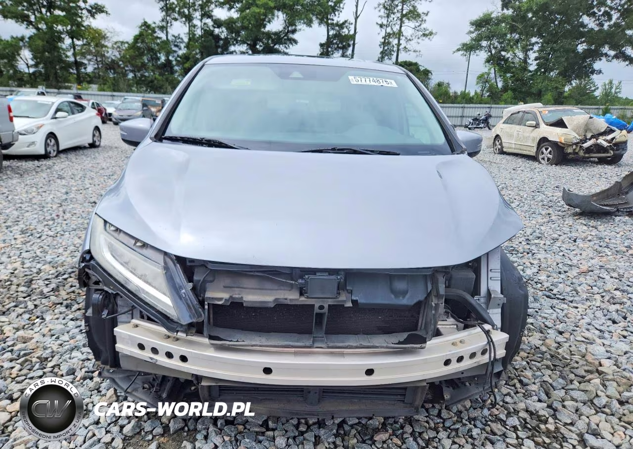 2019 Honda Odyssey Touring VIN:5FNRL6H82KB073127 - 5
