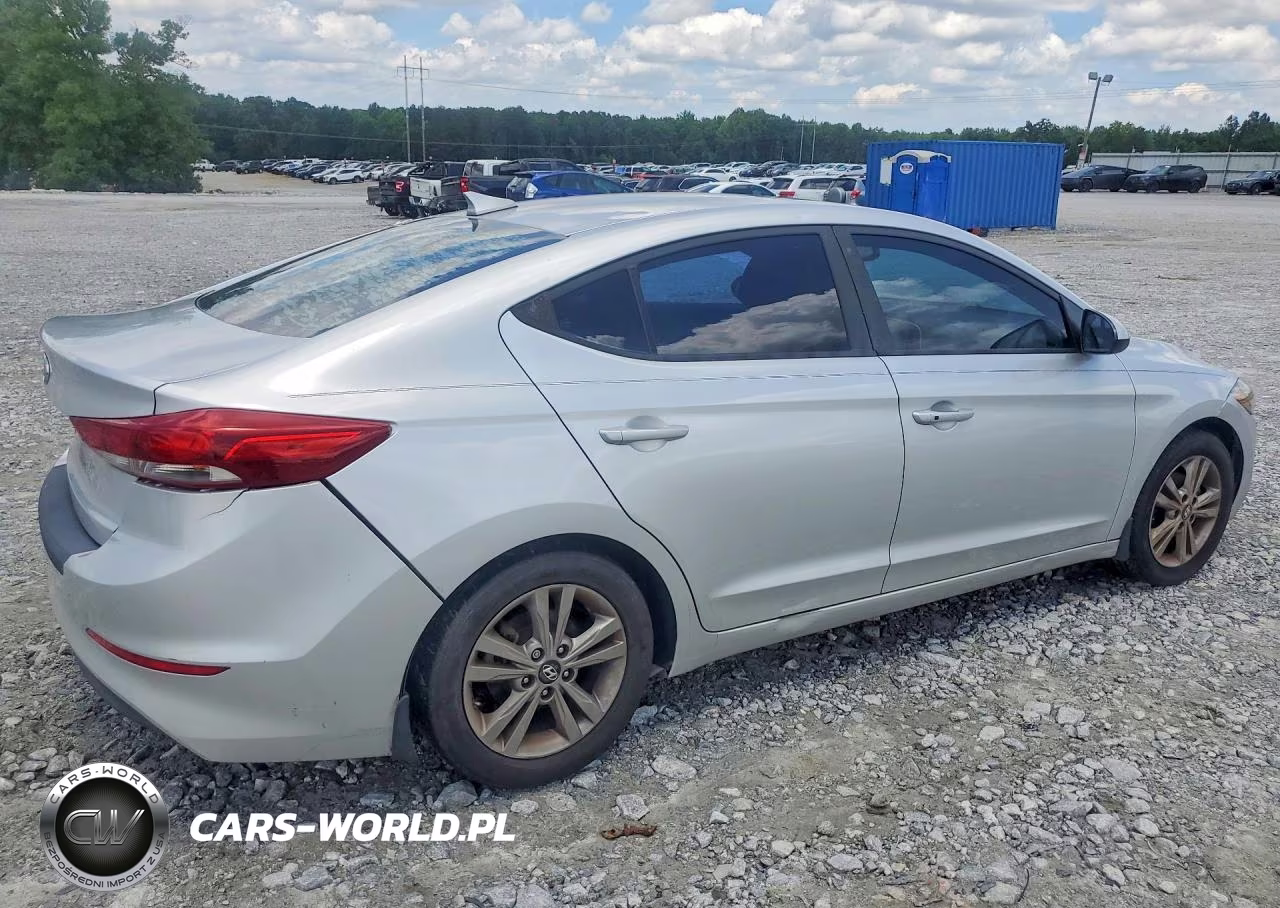 2018 Hyundai Elantra Value Edition VIN:5NPD84LF6JH224217 - 3