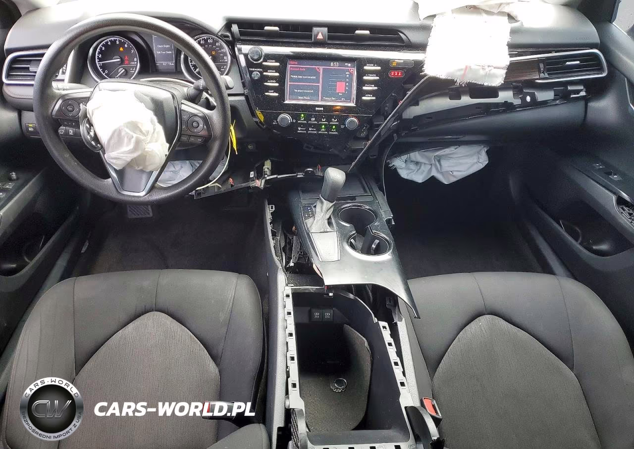 2020 Toyota Camry Le VIN:4T1C11AK2LU384145 - 8