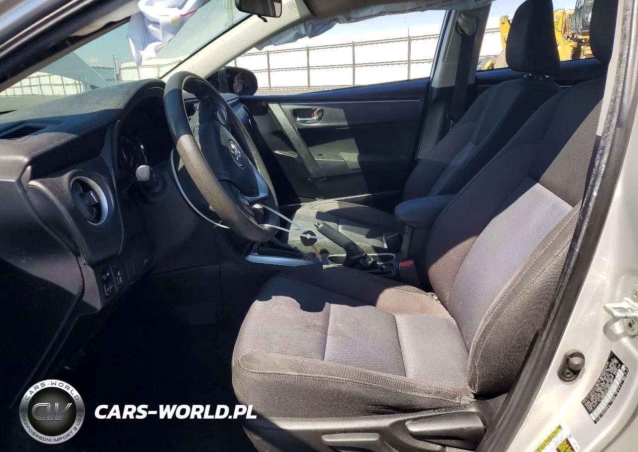 2018 Toyota Corolla Le VIN:5YFBURHE6JP826781 - 7