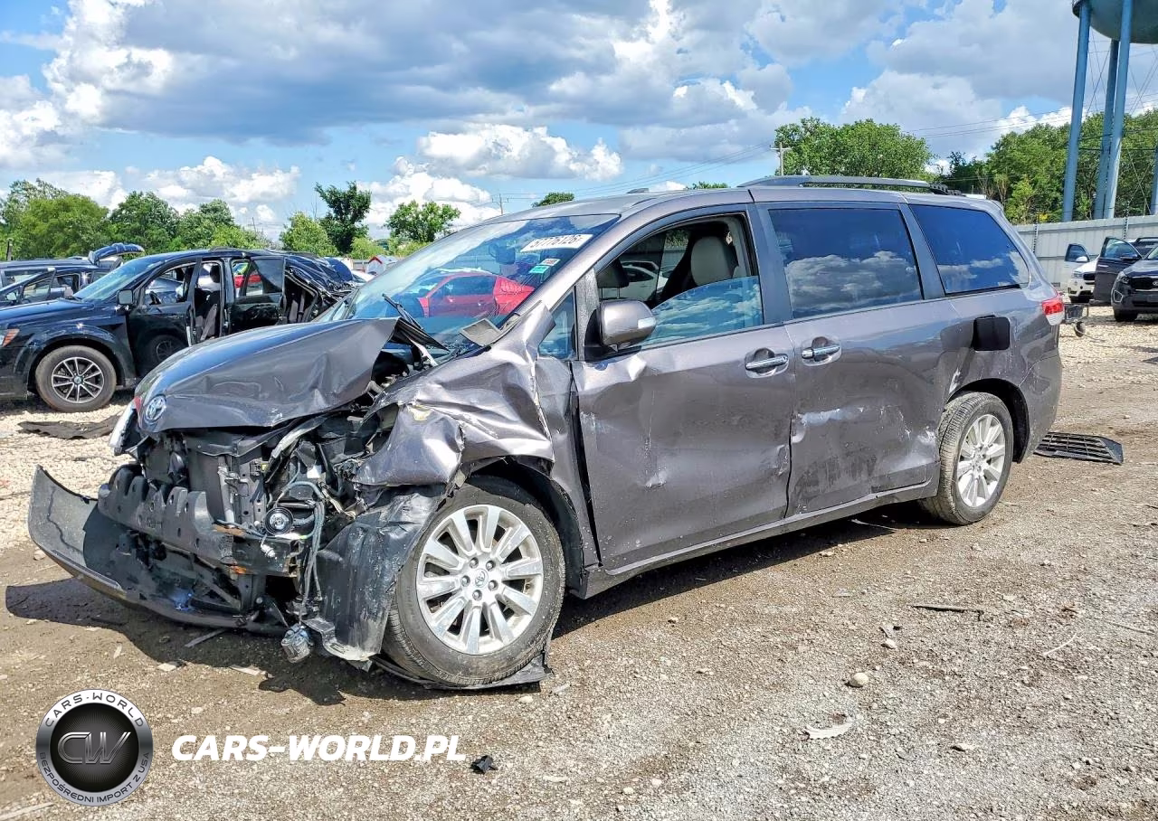 2013 Toyota Sienna Limited 7-Passenger
