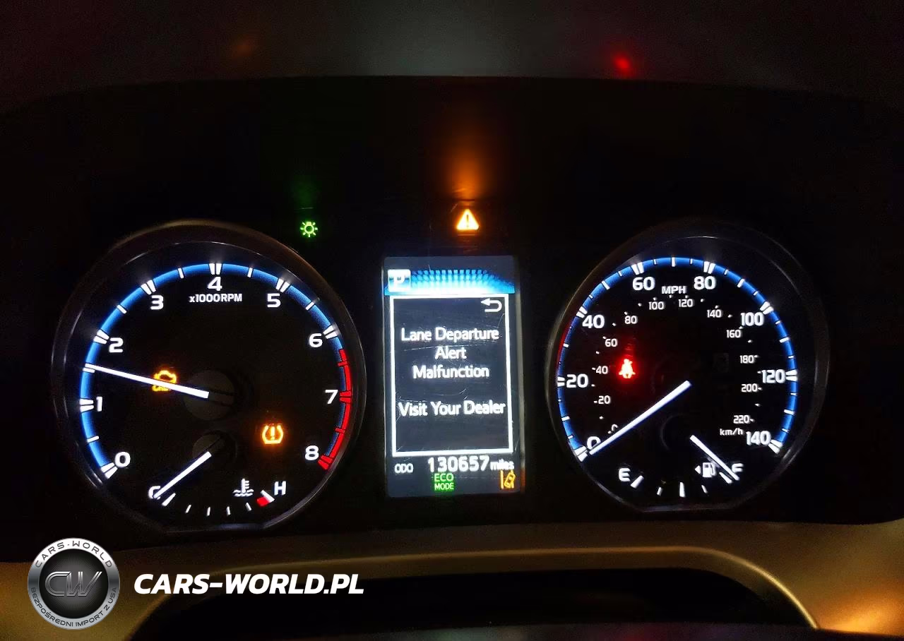 2017 Toyota Rav4 Le VIN:JTMZFREVXHJ711032 - 9