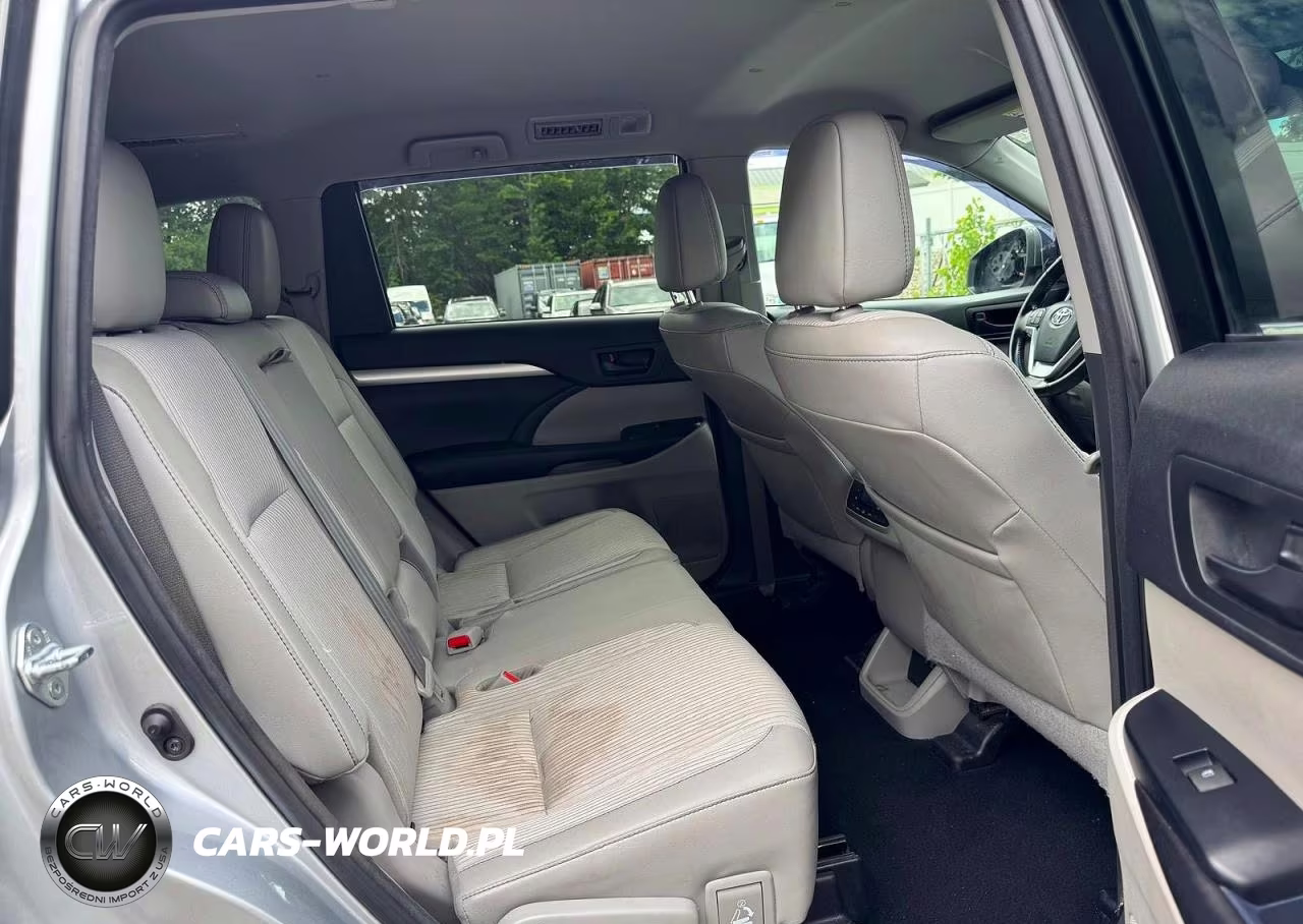 2017 Toyota Highlander Le Plus VIN:5TDBZRFH9HS367178 - 10