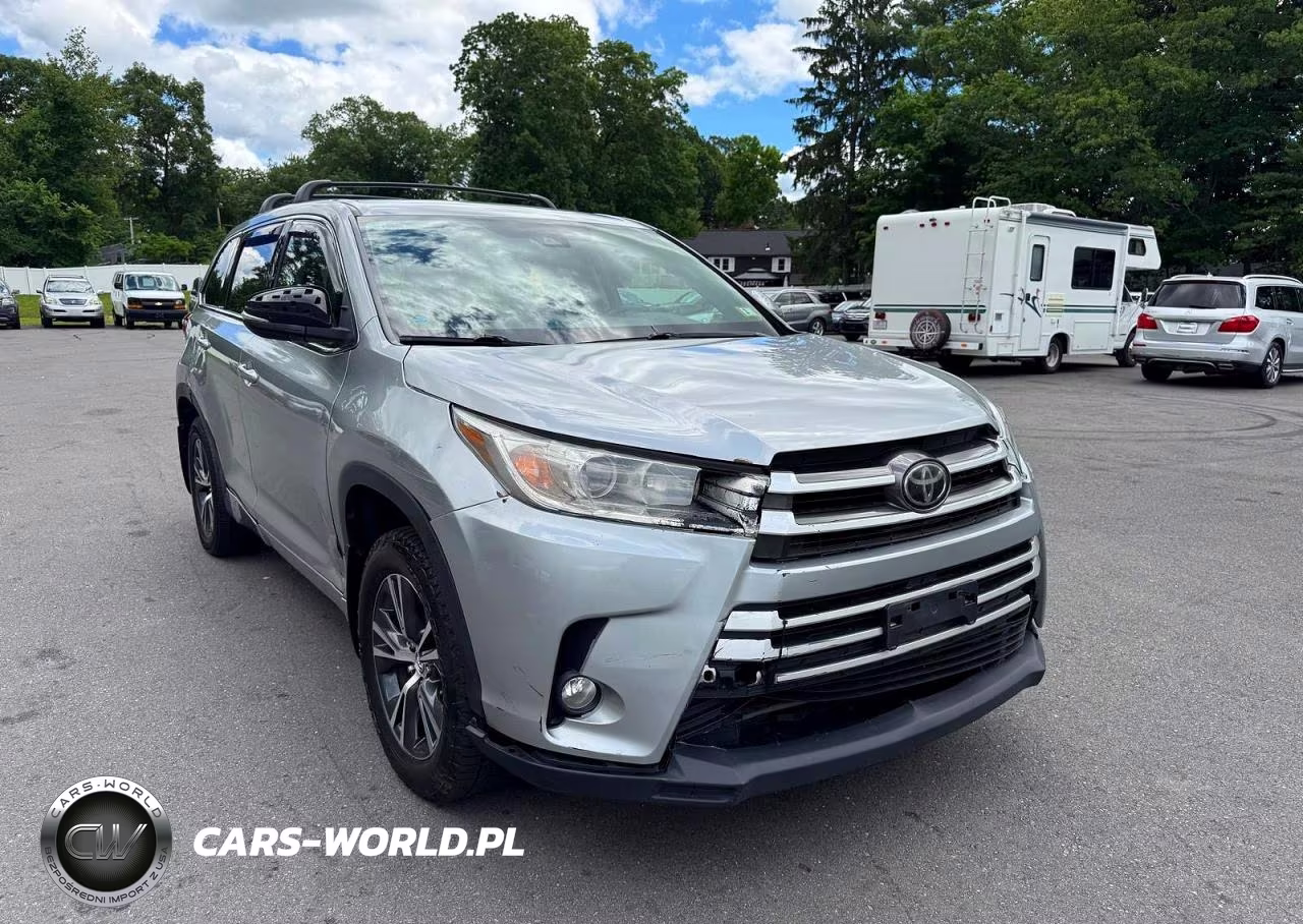 2017 Toyota Highlander Le Plus VIN:5TDBZRFH9HS367178 - 4