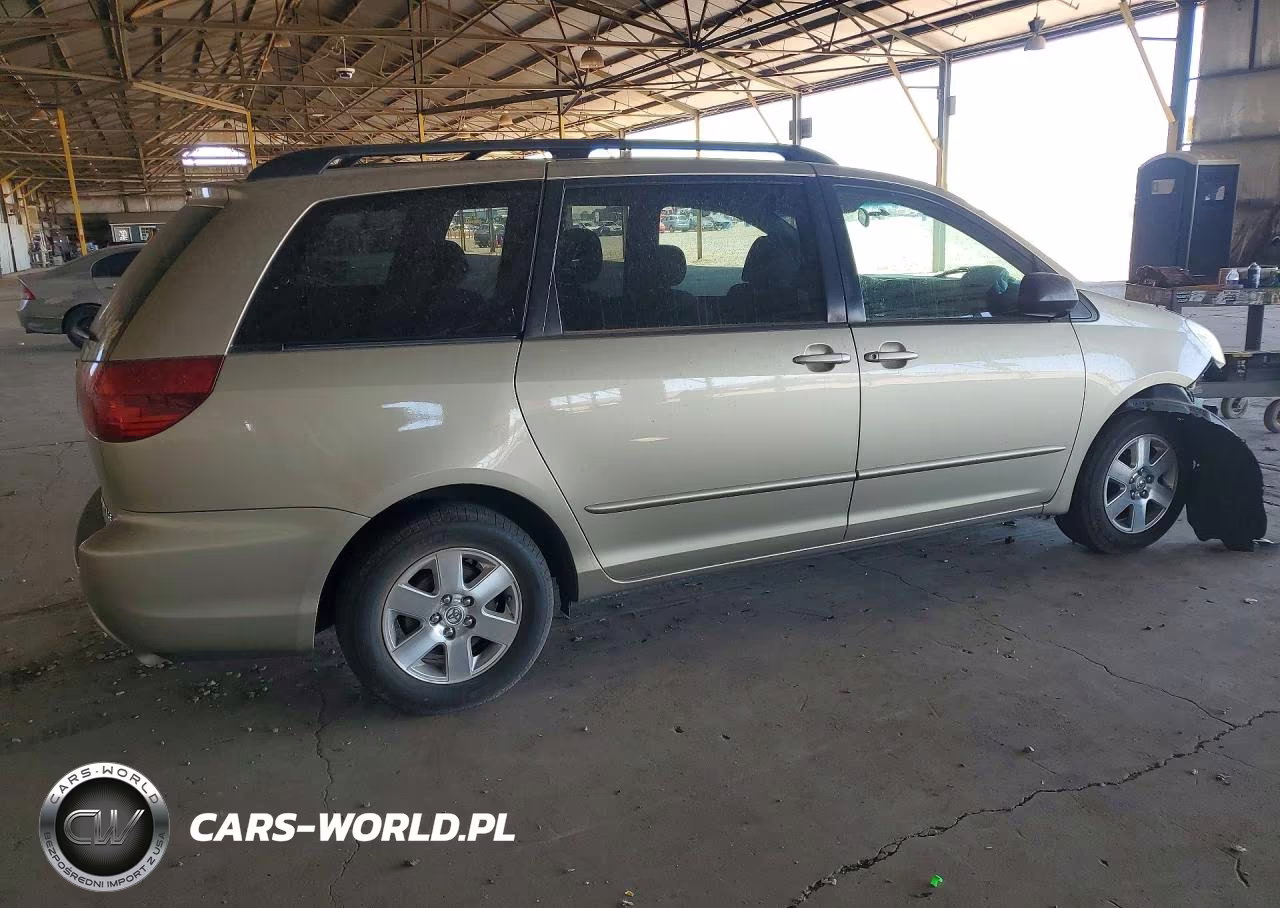 2004 Toyota Sienna Le 8 Passenger VIN:5TDZA23C04S212373 - 3
