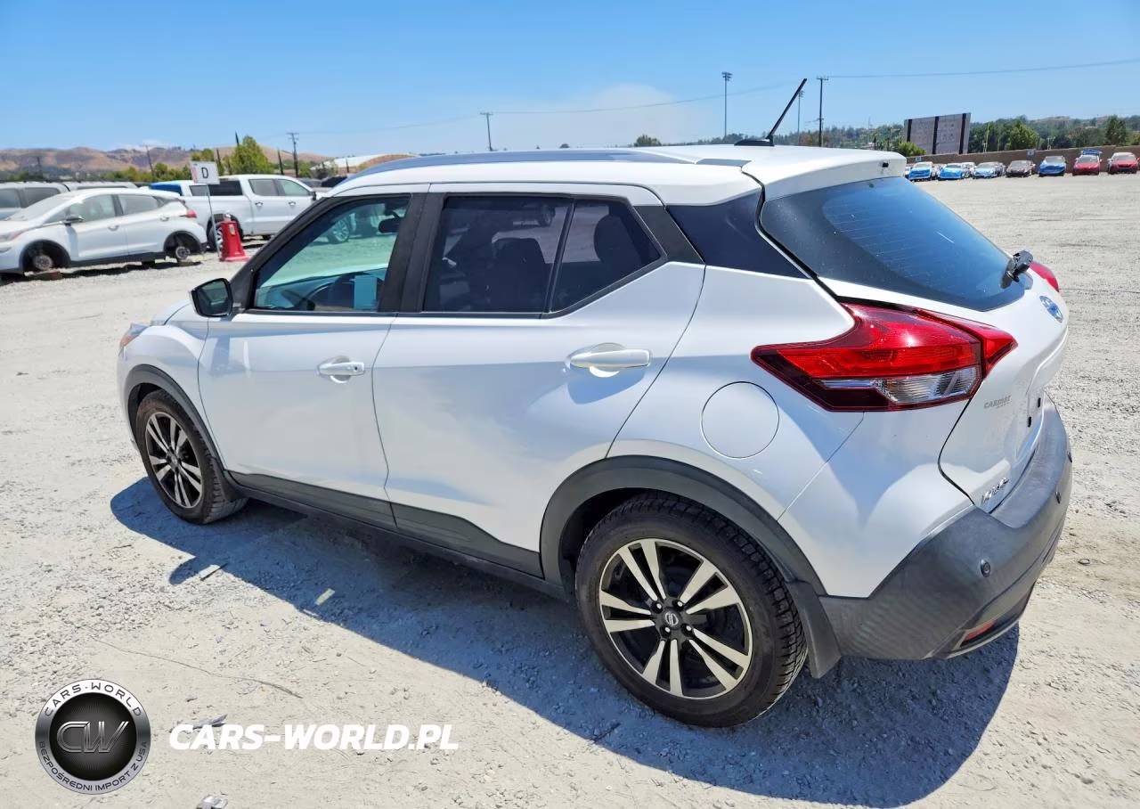 2020 Nissan Kicks Sv VIN:3N1CP5CV4LL483581 - 2