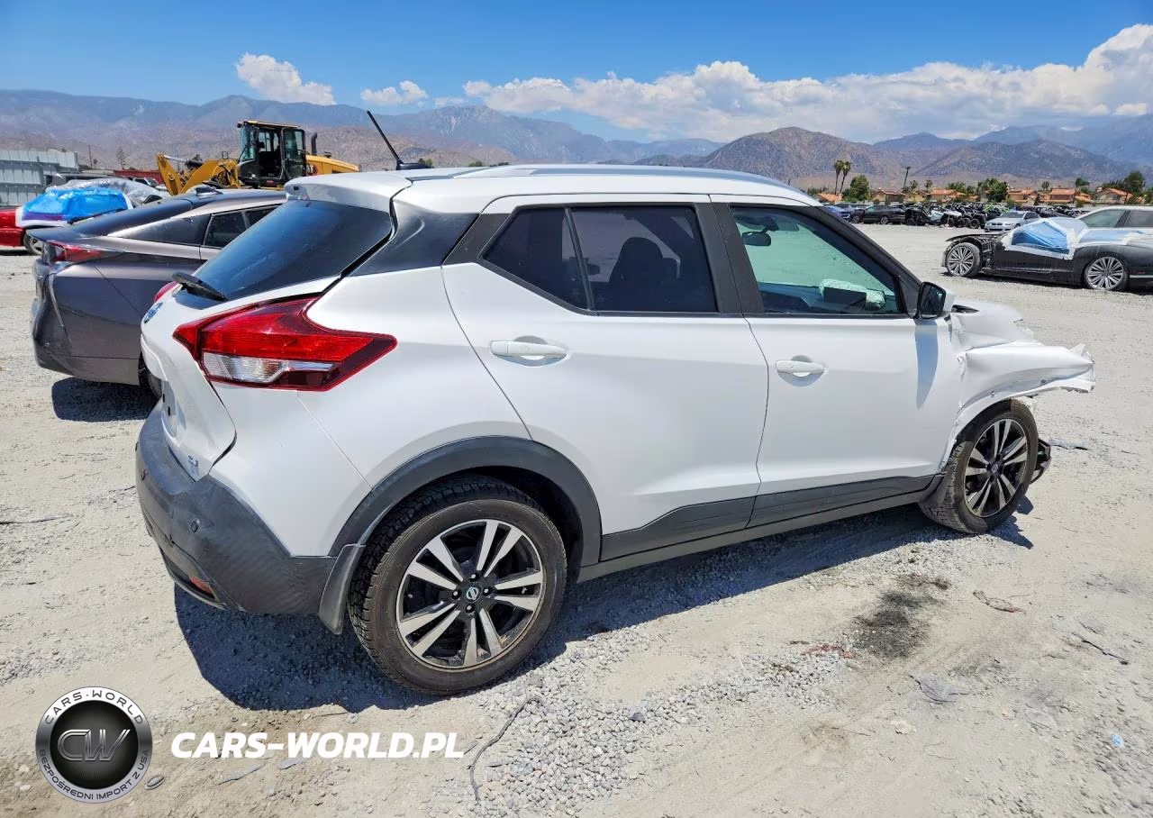 2020 Nissan Kicks Sv VIN:3N1CP5CV4LL483581 - 3