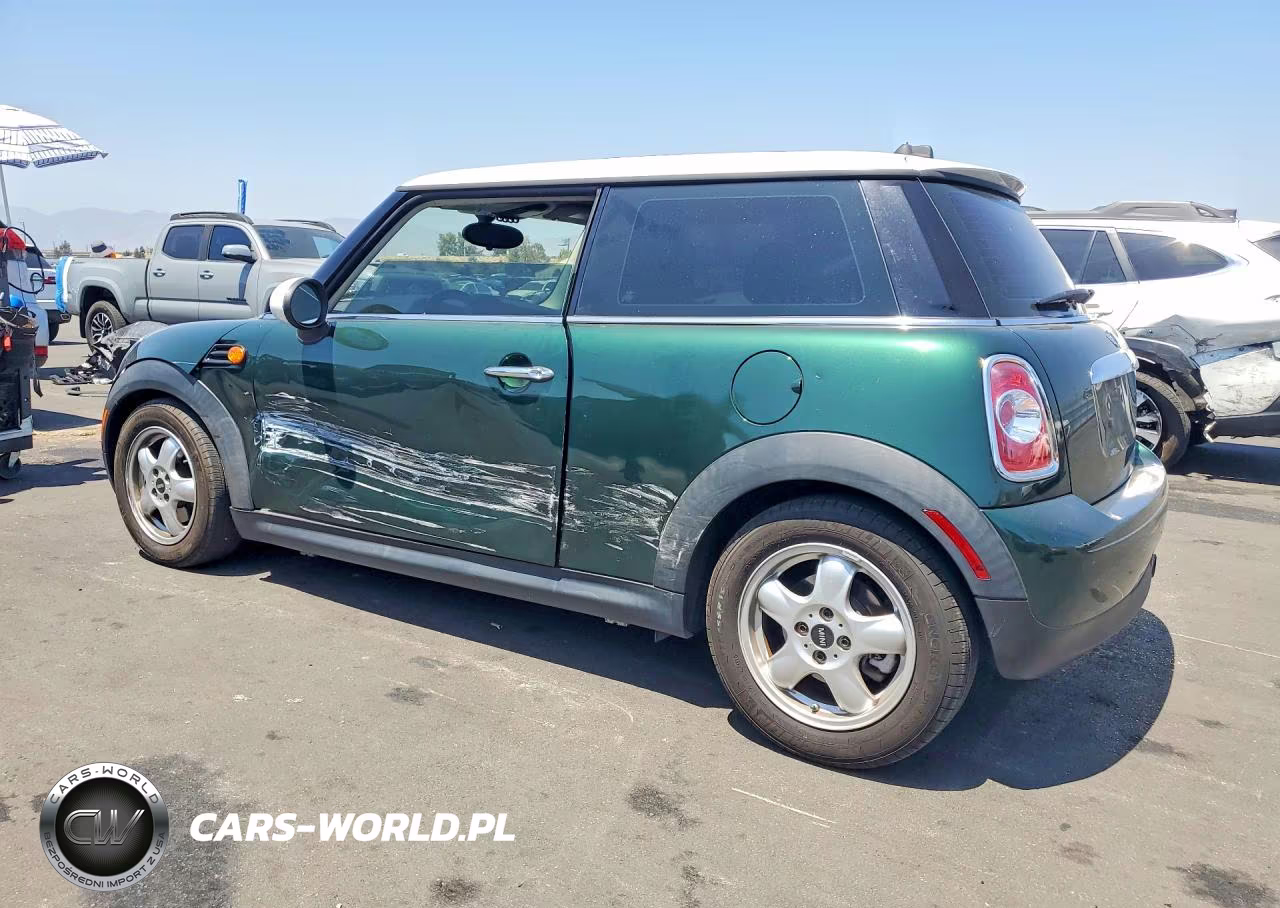 2011 Mini Cooper VIN:WMWSU3C50BT095129 - 2