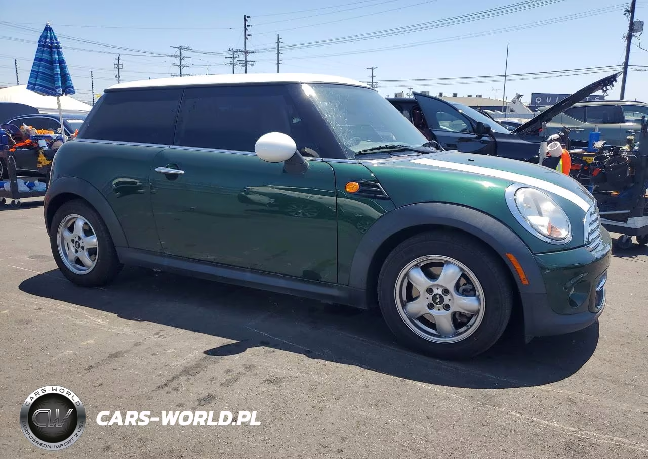 2011 Mini Cooper VIN:WMWSU3C50BT095129 - 4