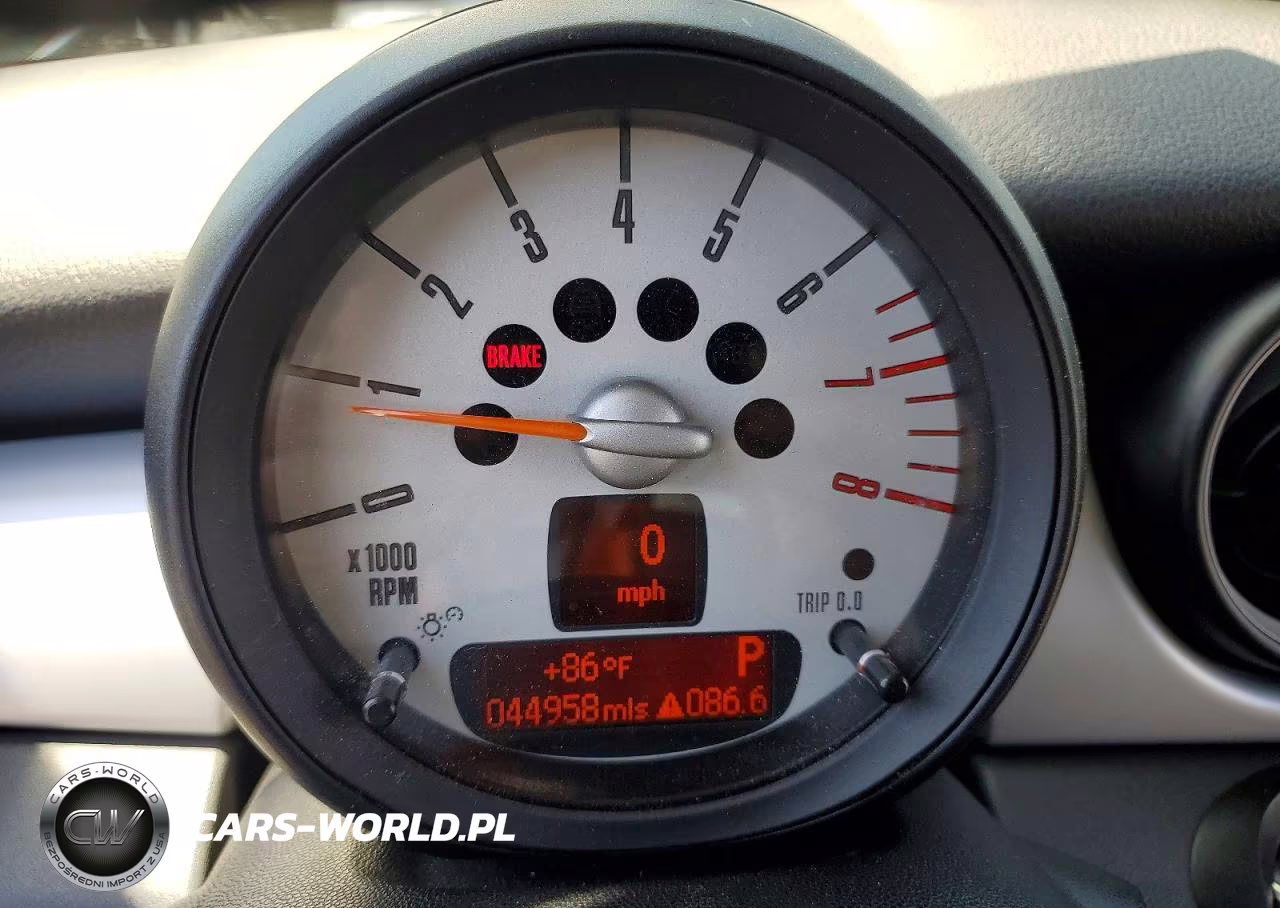 2011 Mini Cooper VIN:WMWSU3C50BT095129 - 9