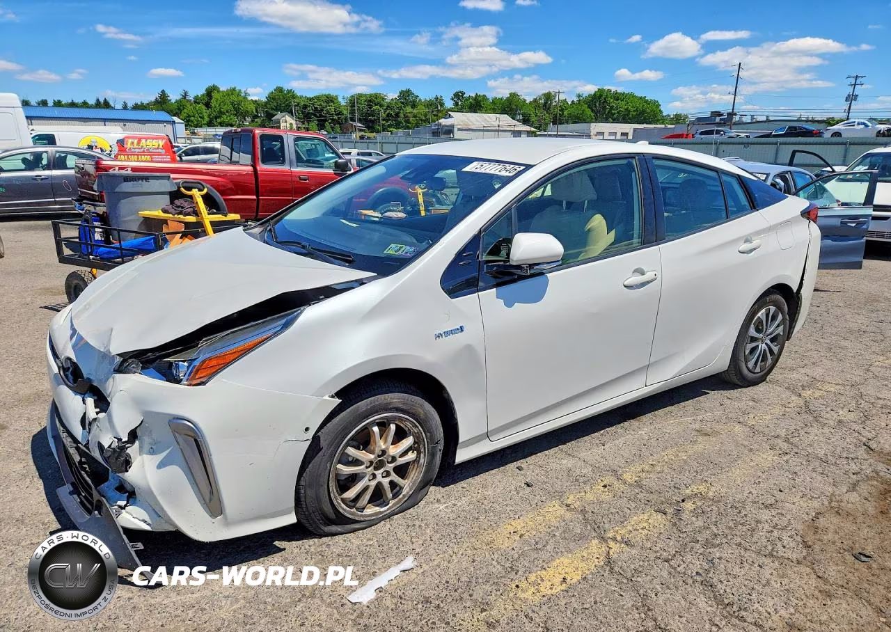 2019 Toyota Prius Le Awd-E