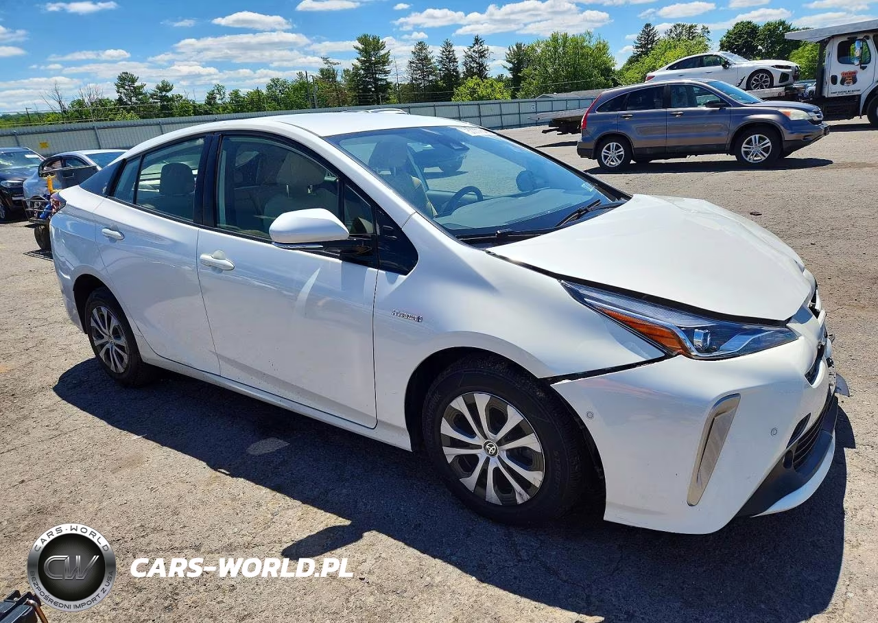 2019 Toyota Prius Le Awd-E VIN:JTDL9RFU8K3006728 - 4