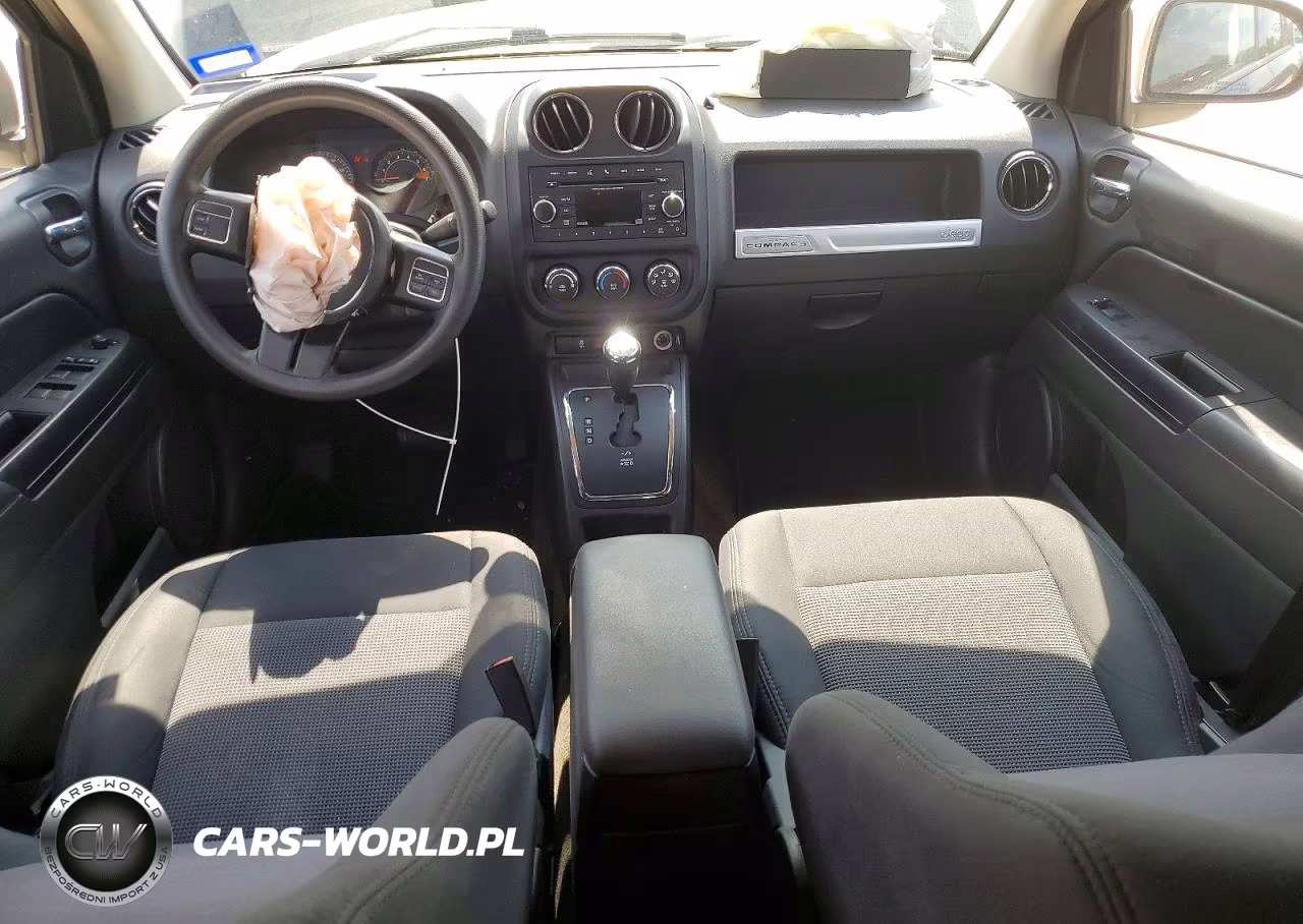 2014 Jeep Compass Sport VIN:1C4NJCBA9ED547973 - 8