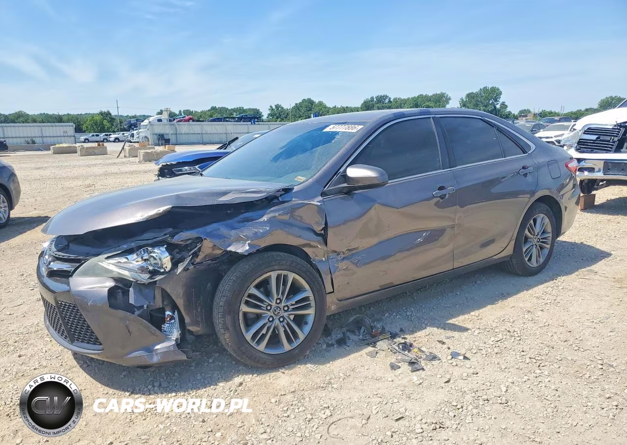 2015 Toyota Camry Se – zdjęcie 1 z 12