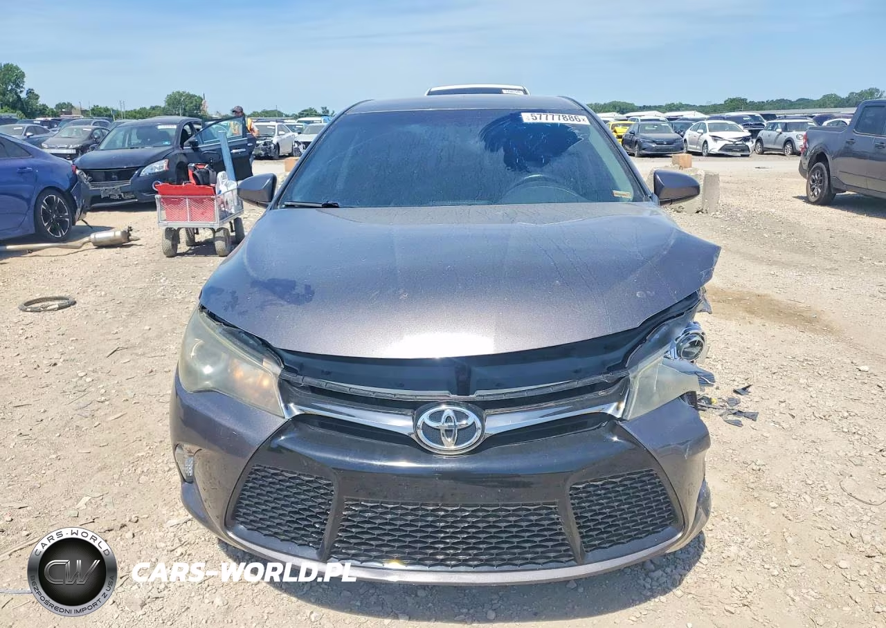 2015 Toyota Camry Se VIN:4T1BF1FK2FU941775 - 5