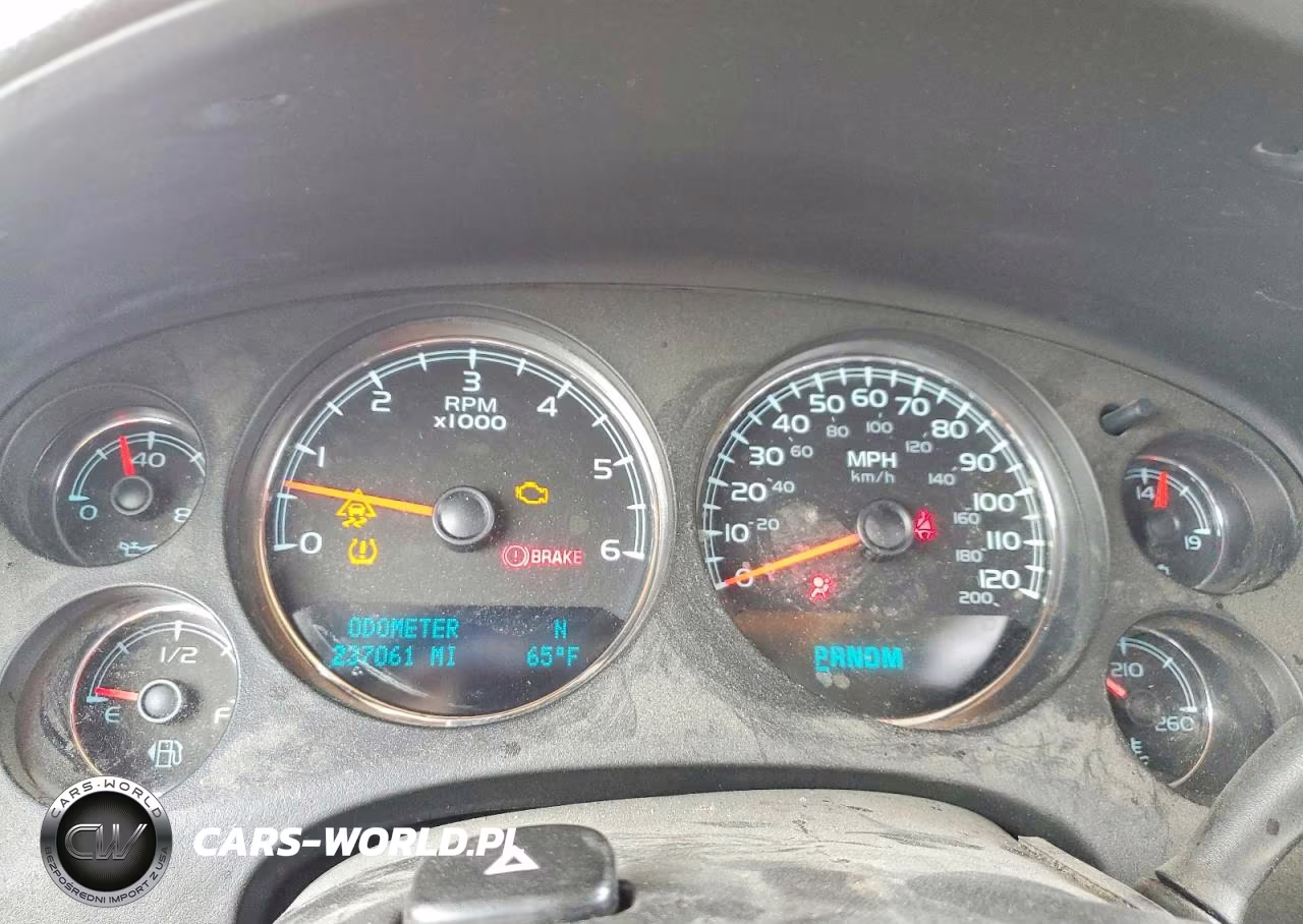2010 Chevrolet Tahoe C1500 Ls VIN:1GNUCAE07AR104058 - 9