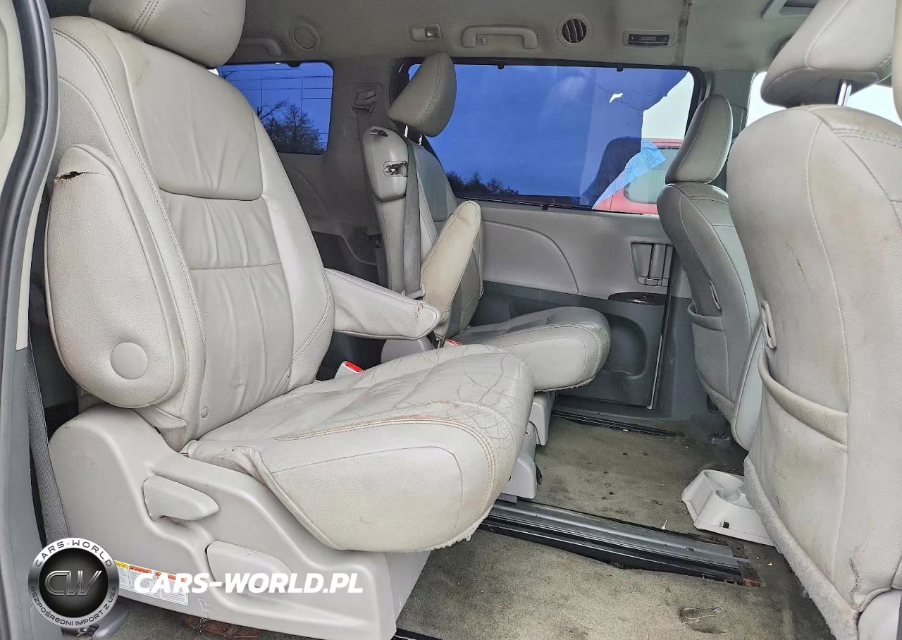 2016 Toyota Sienna Xle 8-Passenger VIN:5TDYK3DC4GS702140 - 11