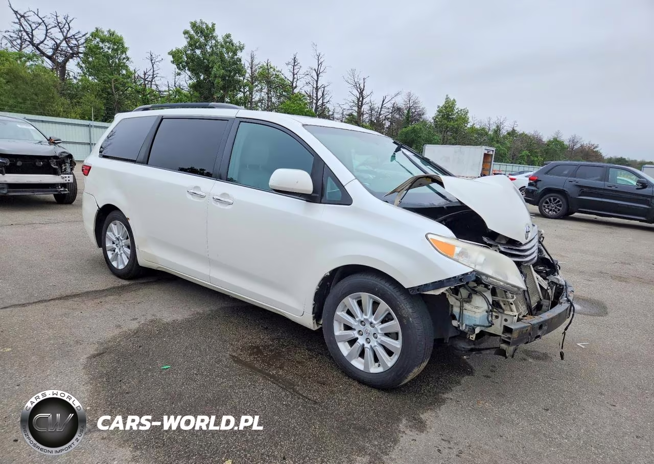 2016 Toyota Sienna Xle 8-Passenger VIN:5TDYK3DC4GS702140 - 4