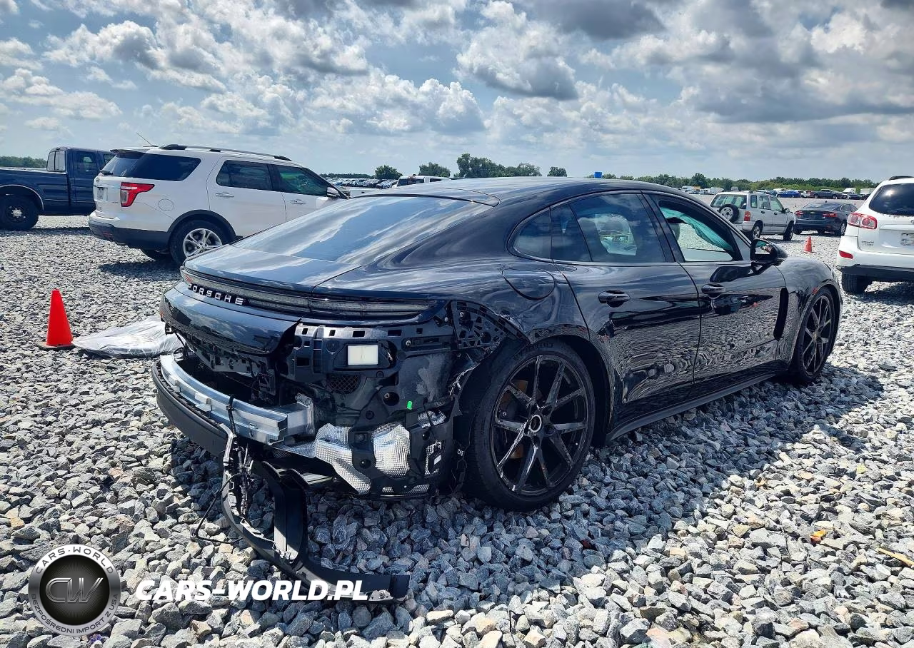 2025 Porsche Panamera Base VIN:WP0AA2YA5SL001639 - 3