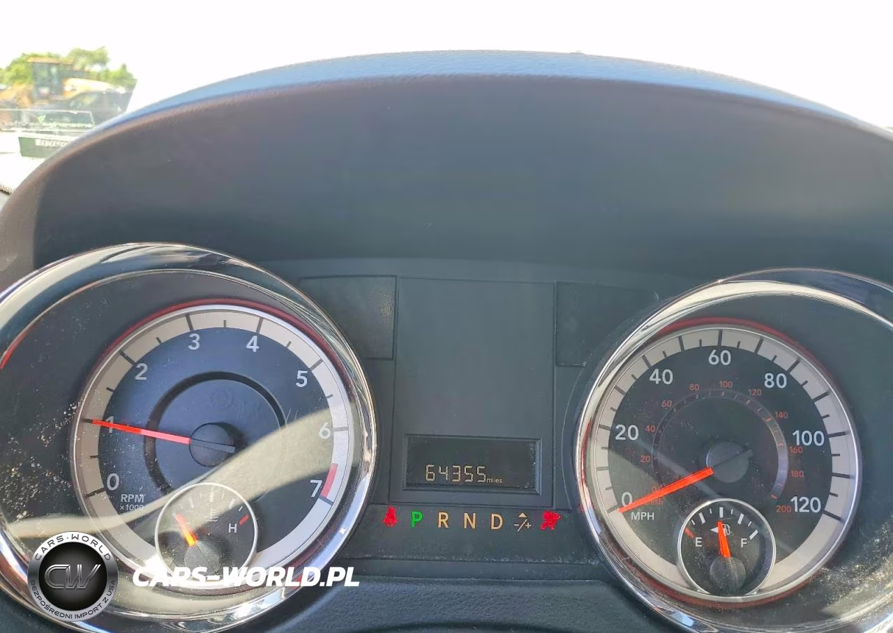 DODGE GRAND CARA VIN:2C4RDGCG0KR737107 - 9