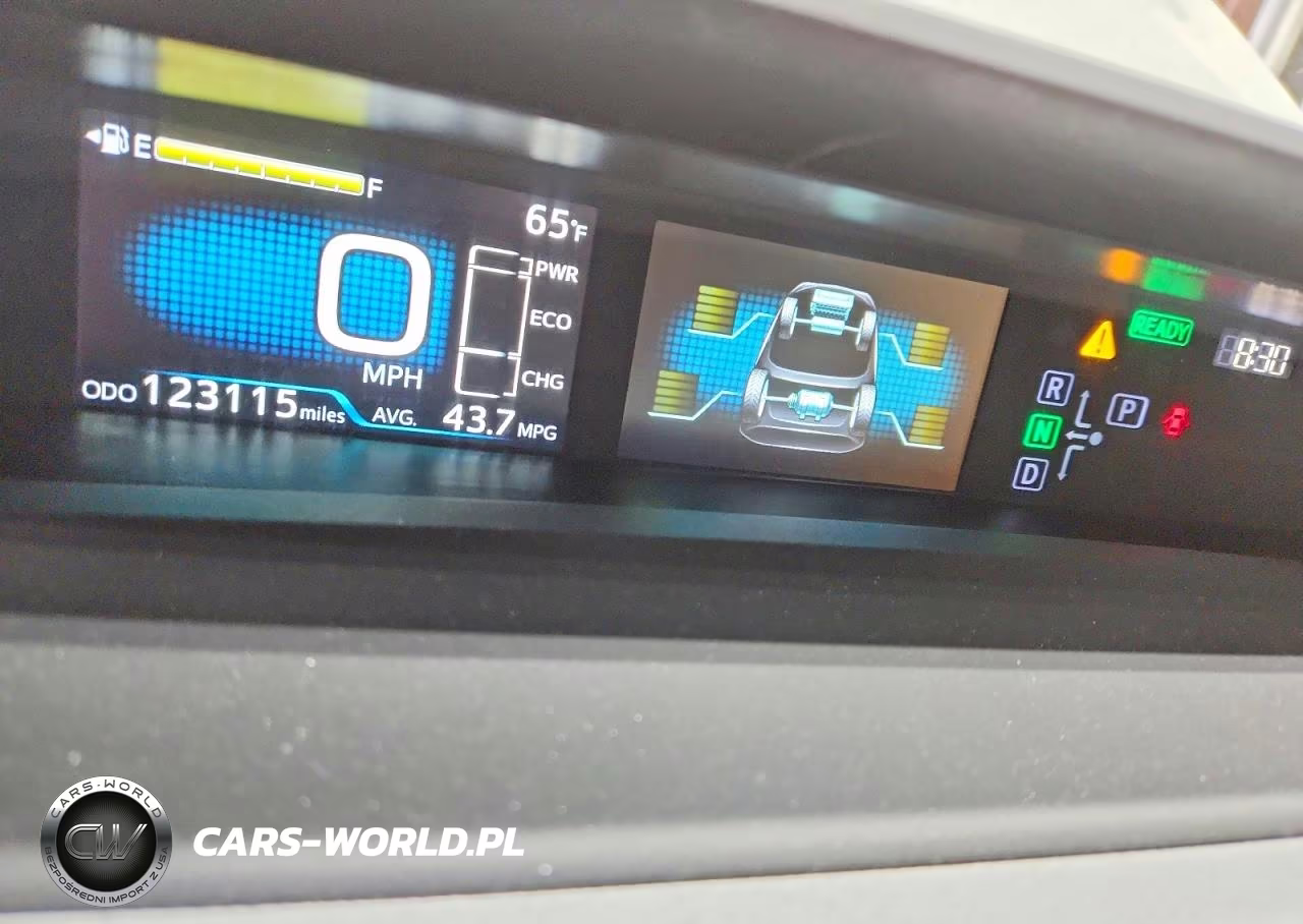 2019 Toyota Prius Le Awd-E VIN:JTDL9RFU3K3009455 - 9