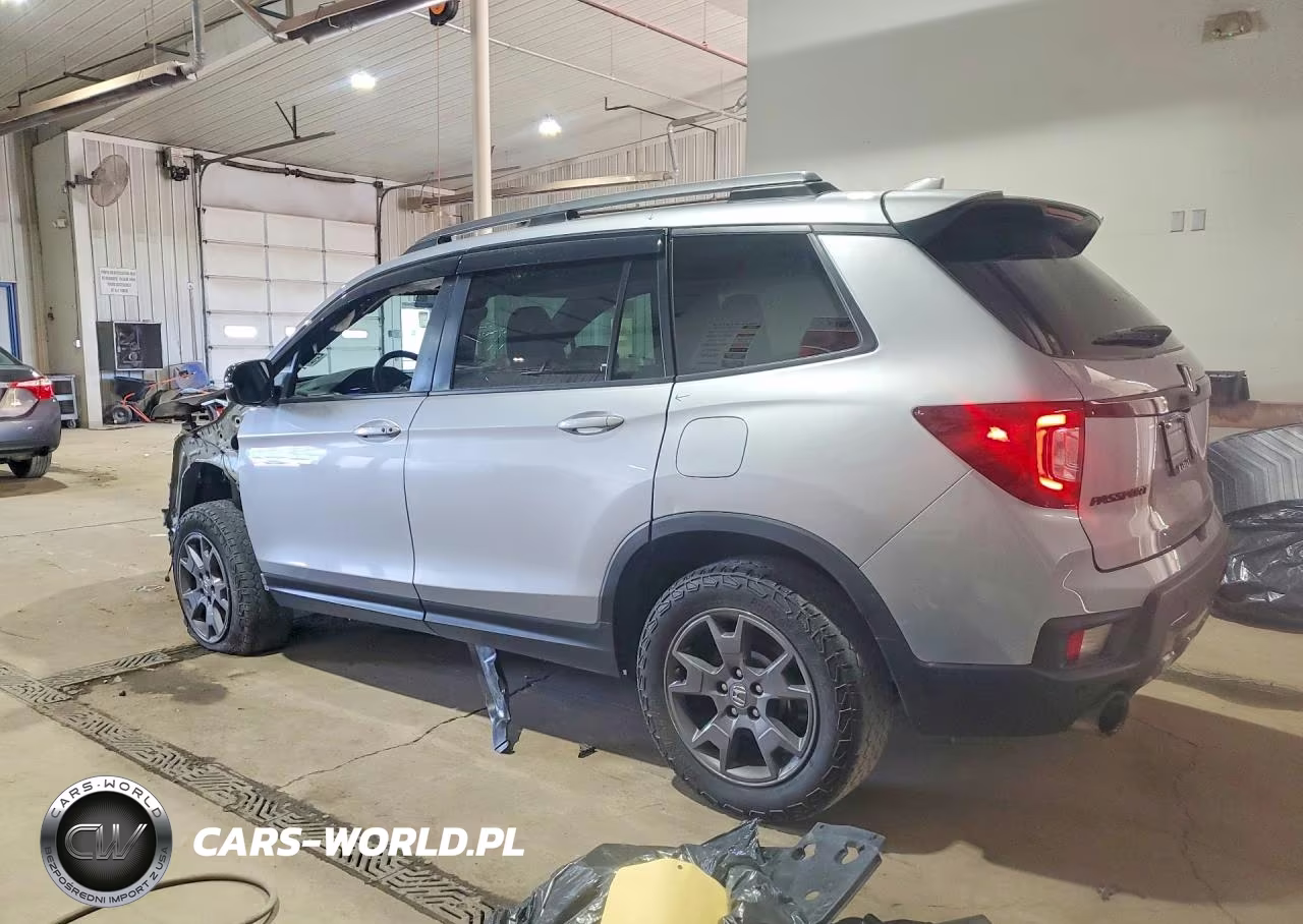2024 Honda Passport VIN:5FNYF8H69RB004572 - 2