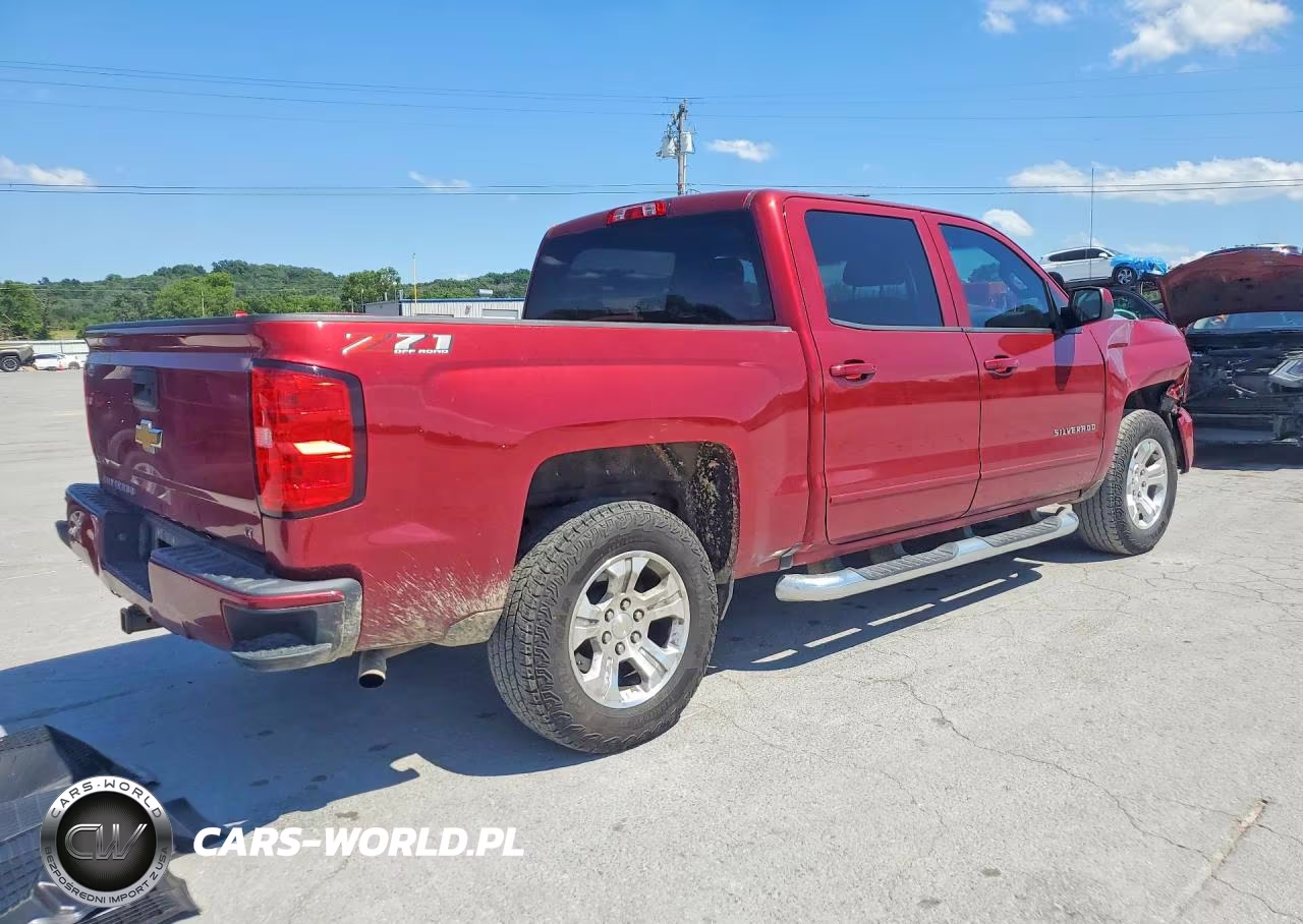 2018 Chevrolet Silverado K1500 Lt VIN:3GCUKREC4JG293109 - 3