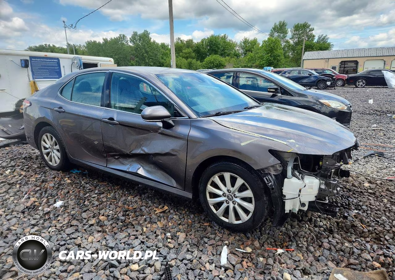 2020 Toyota Camry Le VIN:4T1L11AK7LU910267 - 4
