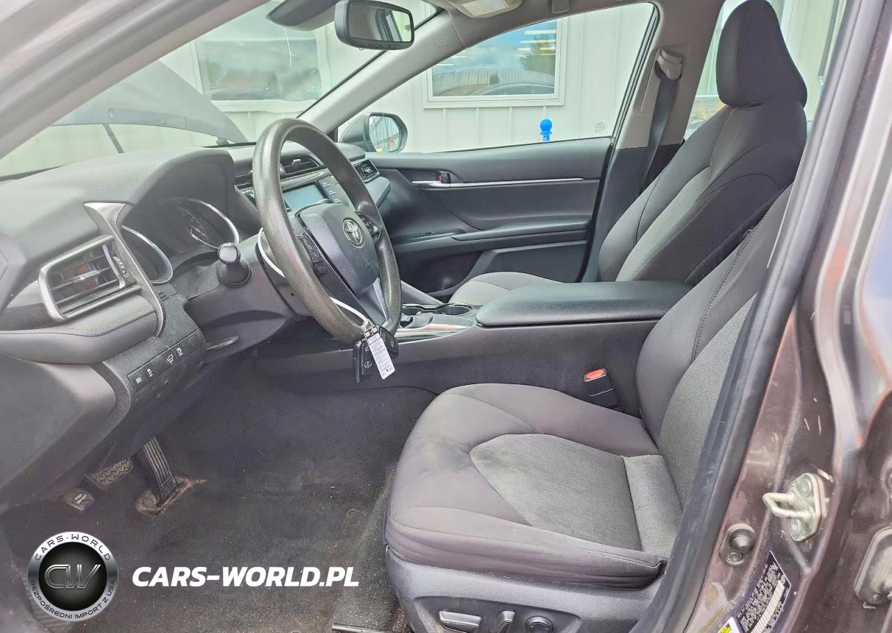 2020 Toyota Camry Le VIN:4T1L11AK7LU910267 - 7