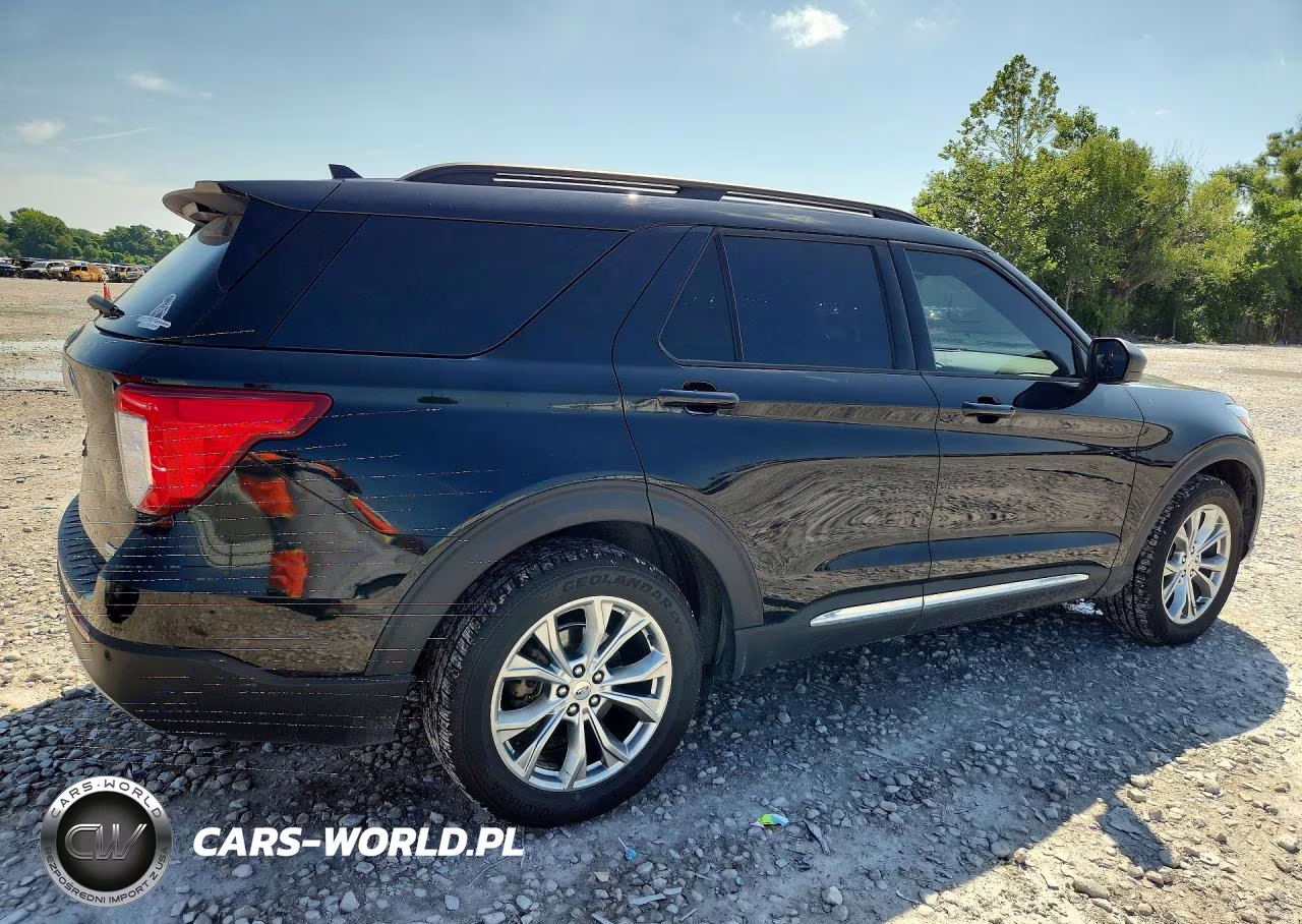2020 Ford Explorer Xlt VIN:1FMSK8DHXLGB62341 - 3