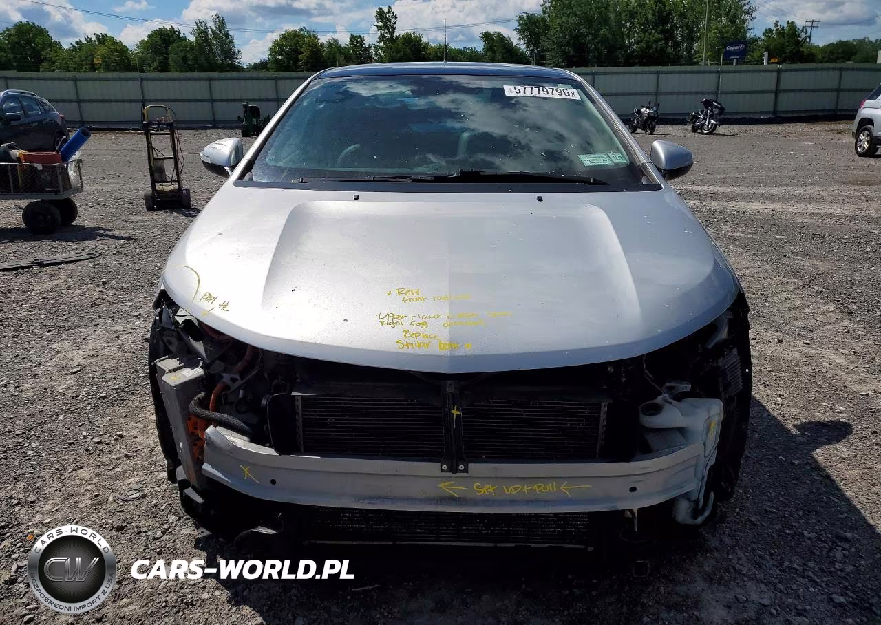 2012 Chevrolet Volt VIN:1G1RB6E4XCU111659 - 5