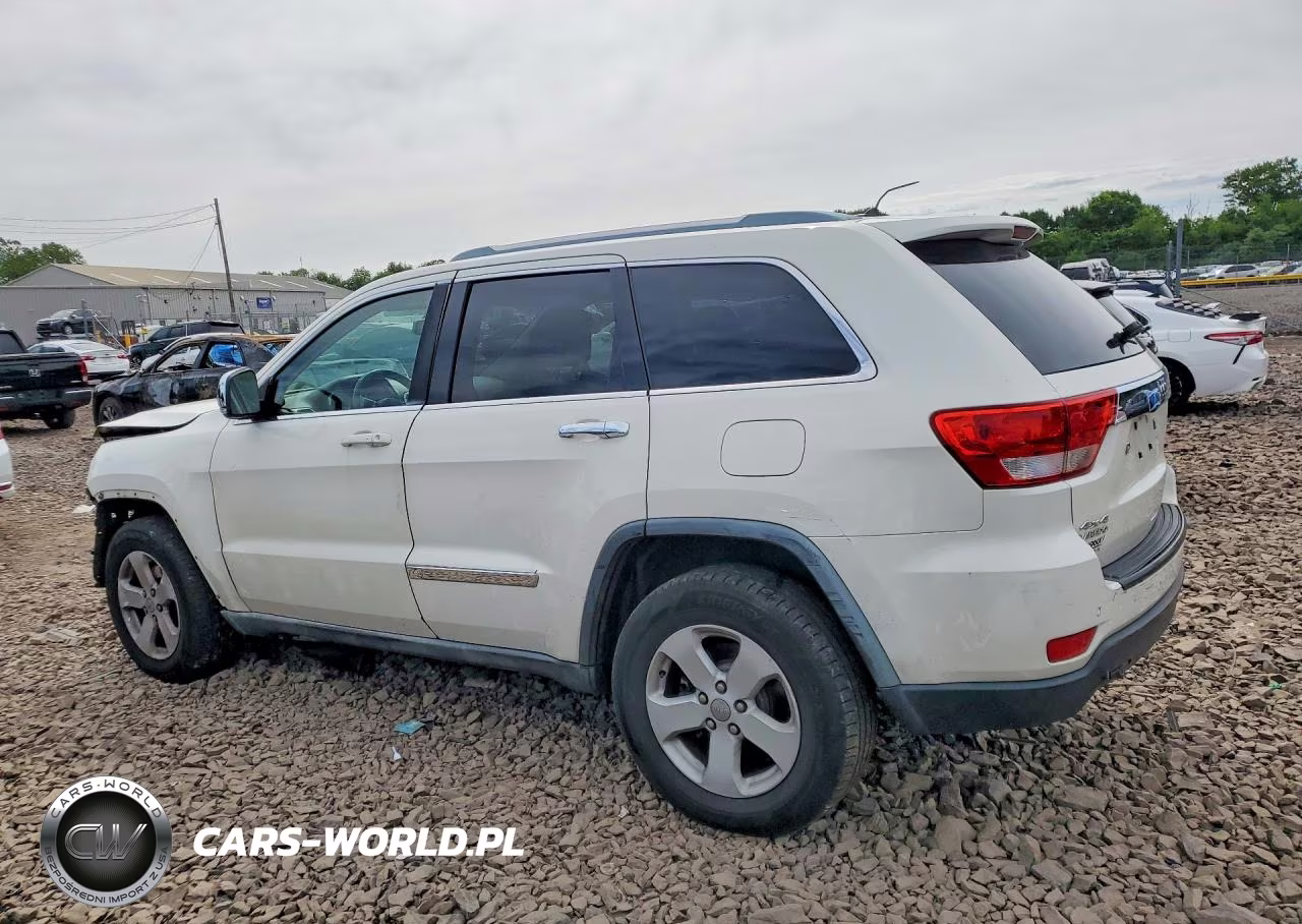 2011 Jeep Grand Cherokee Laredo VIN:1J4RR4GG5BC587590 - 2