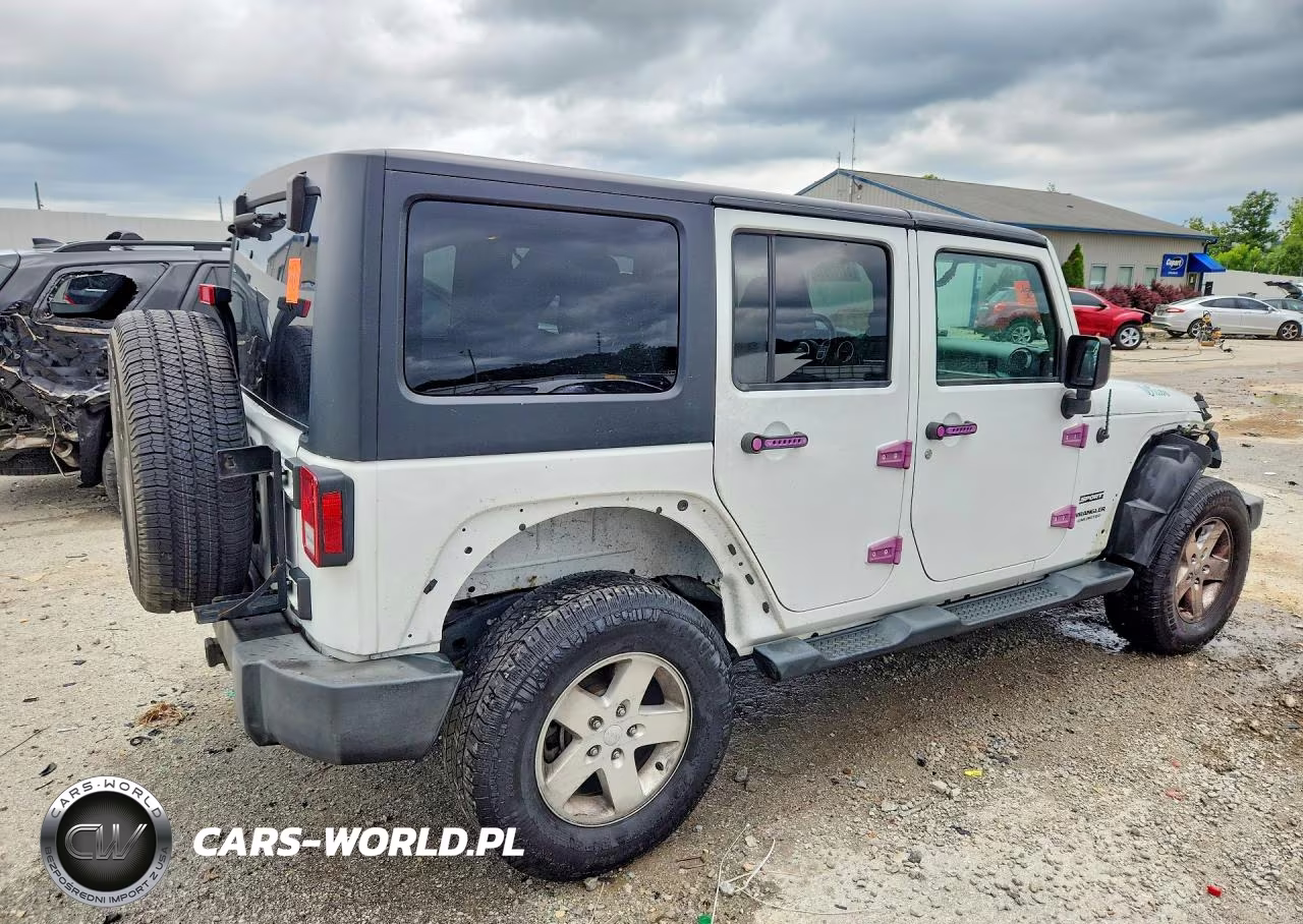 2016 Jeep Wrangler Unlimited Sport VIN:1C4HJWDG2GL235809 - 3