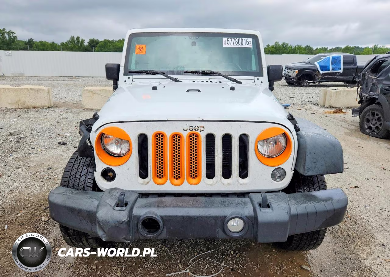 2016 Jeep Wrangler Unlimited Sport VIN:1C4HJWDG2GL235809 - 5