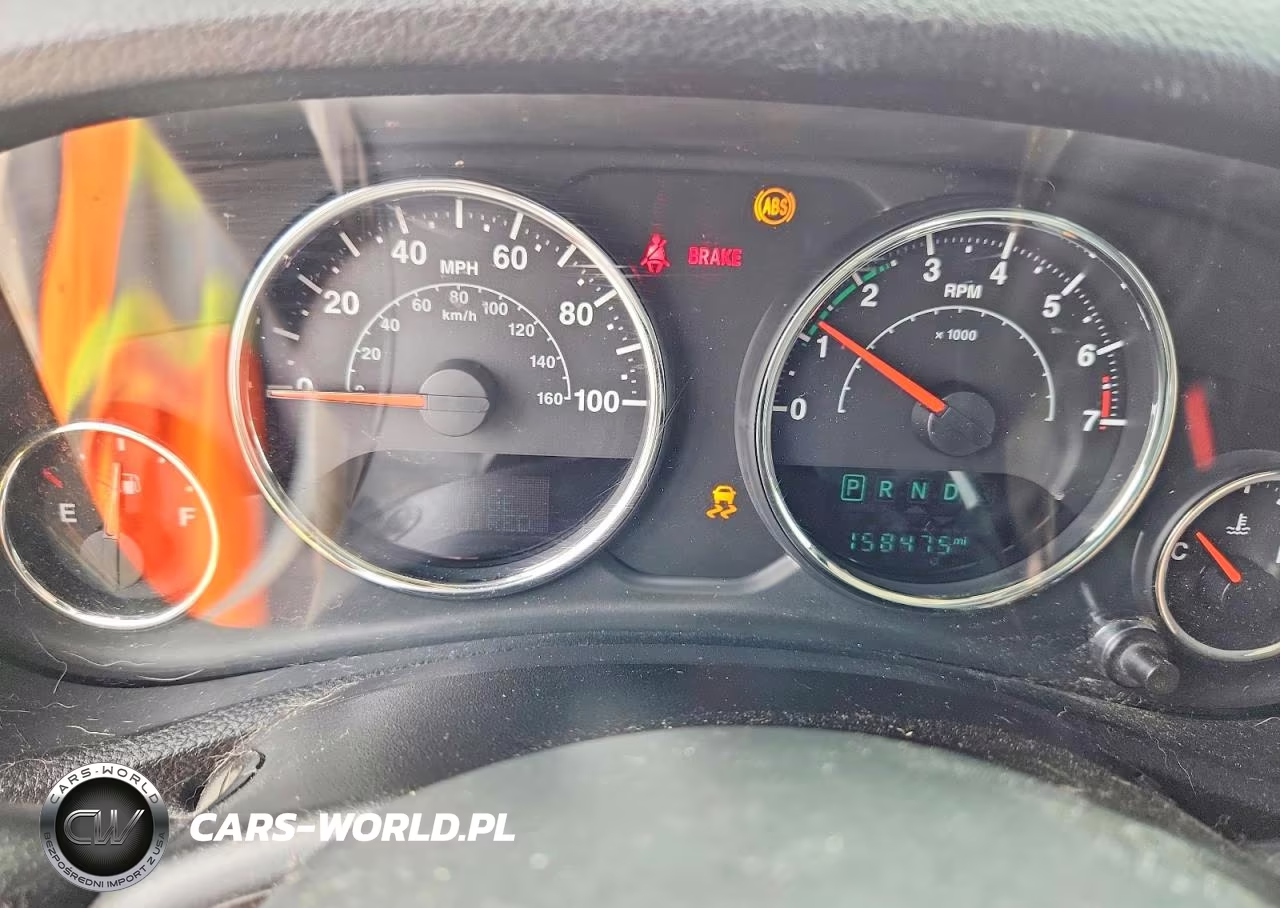 2016 Jeep Wrangler Unlimited Sport VIN:1C4HJWDG2GL235809 - 9