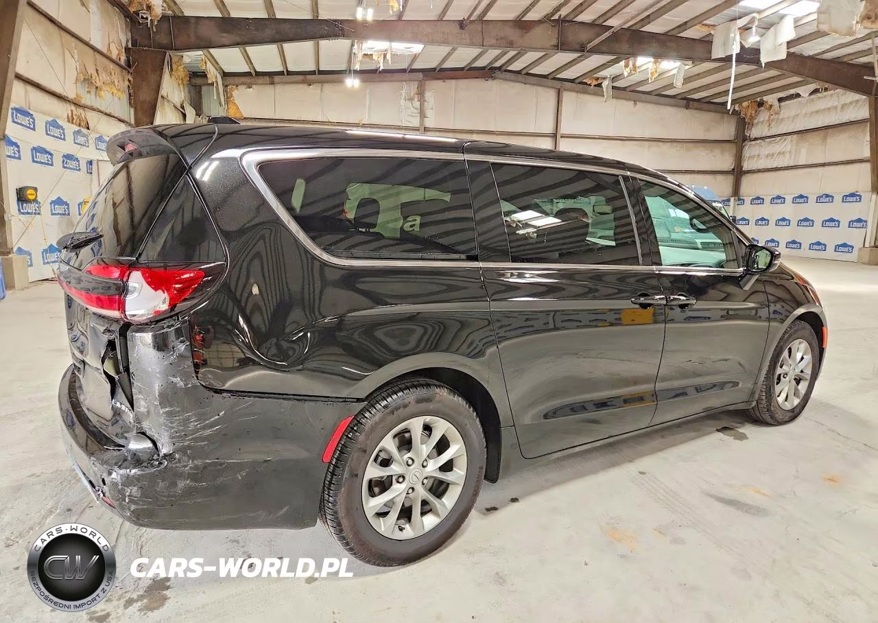 2026 Chrysler Pacifica Limited VIN:2C4RC1GG2TR254939 - 3