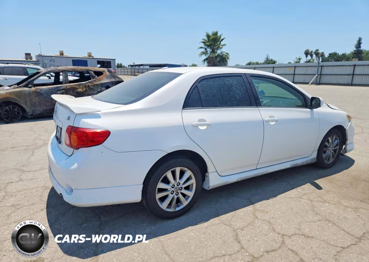 2010 Toyota Corolla S VIN:2T1BU4EE2AC436882 - 3