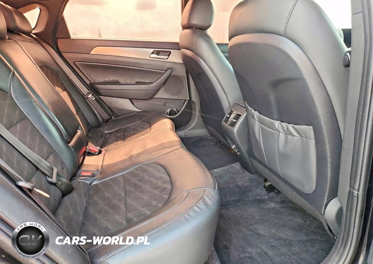 2018 Hyundai Sonata Sport+ VIN:5NPE34AF4JH701104 - 10