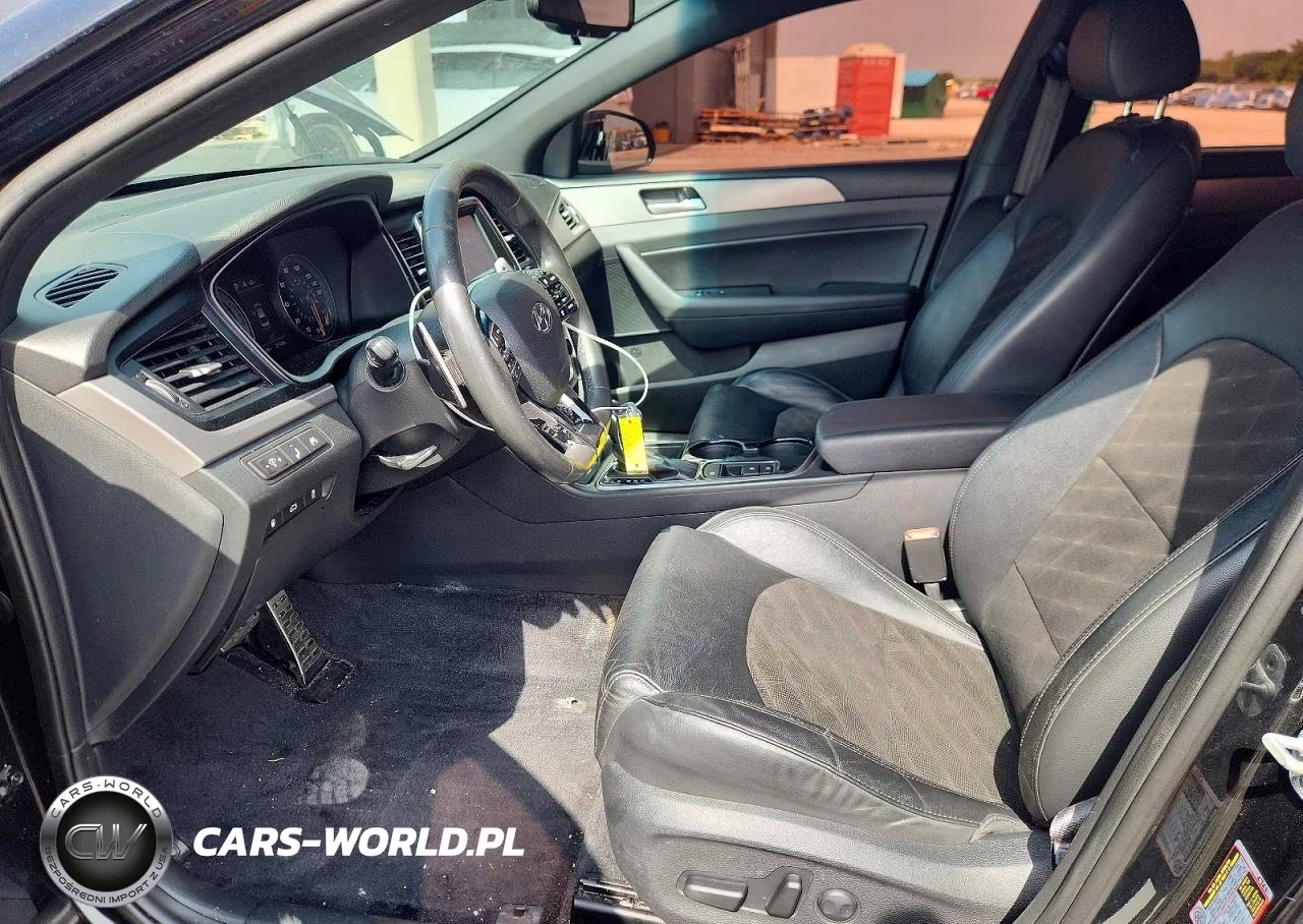 2018 Hyundai Sonata Sport+ VIN:5NPE34AF4JH701104 - 7