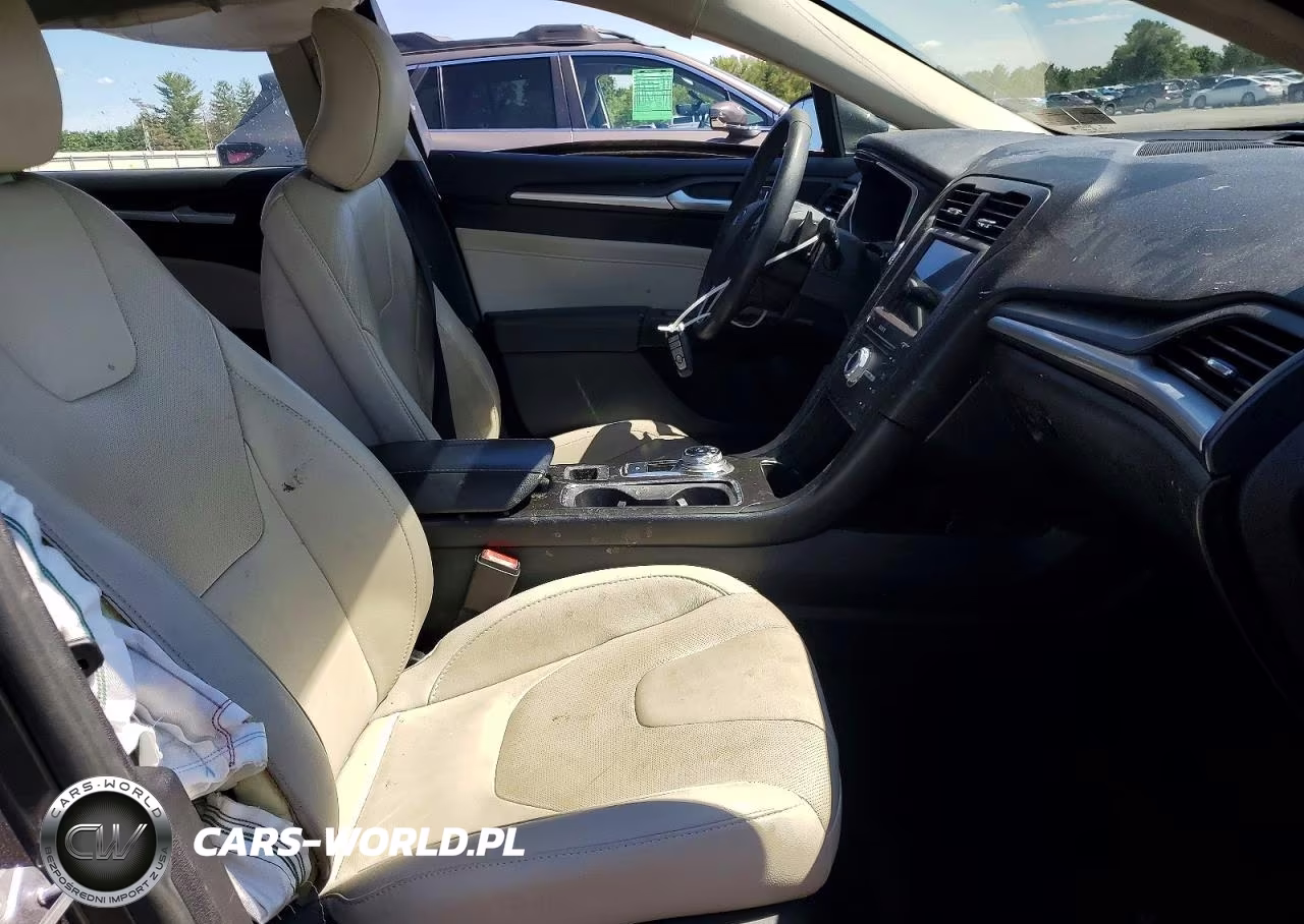 2018 Ford Fusion Titanium VIN:3FA6P0D98JR168460 - 7